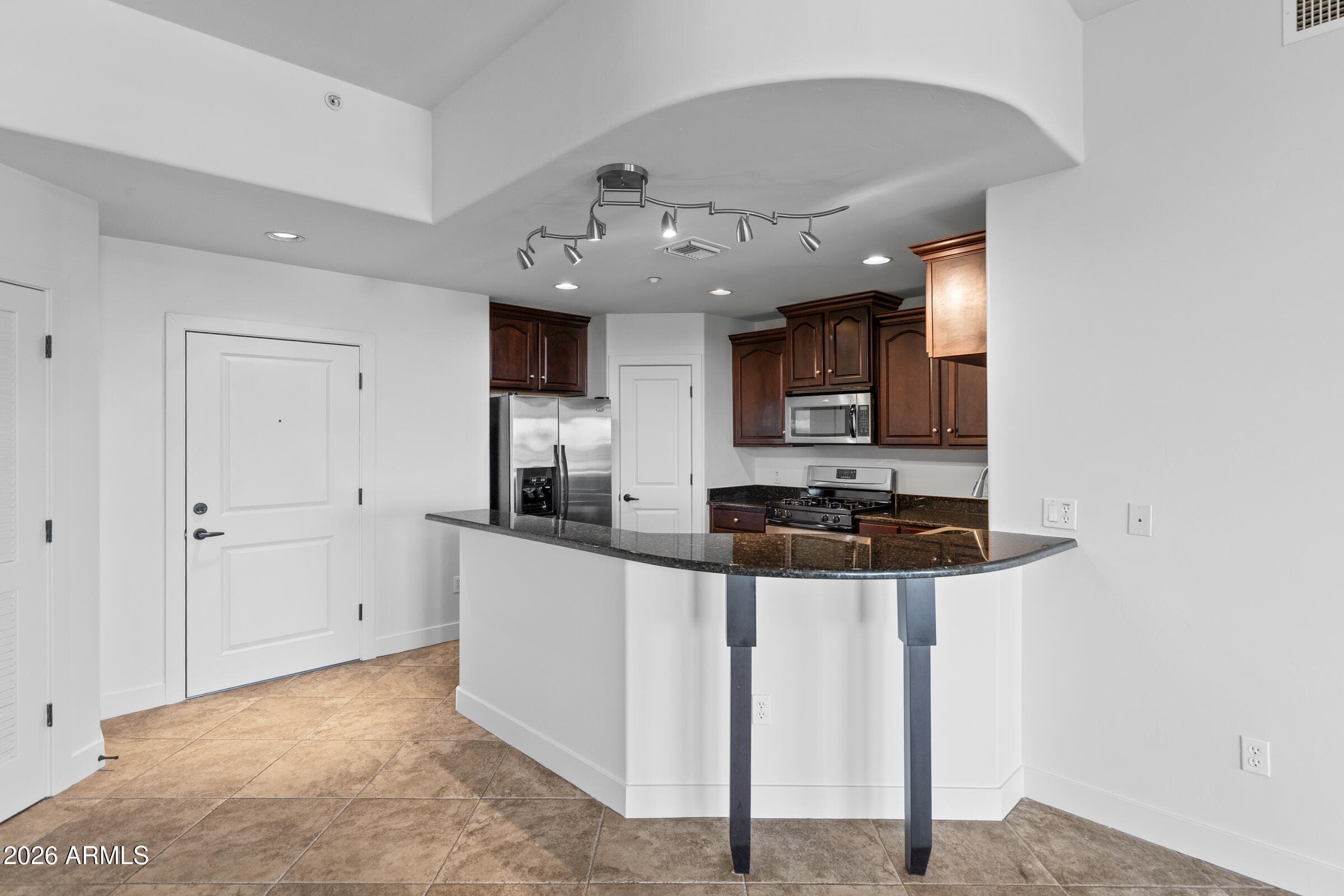 945 E PLAYA DEL NORTE Drive 5024, Tempe, AZ 85288 — photo 5 of 26