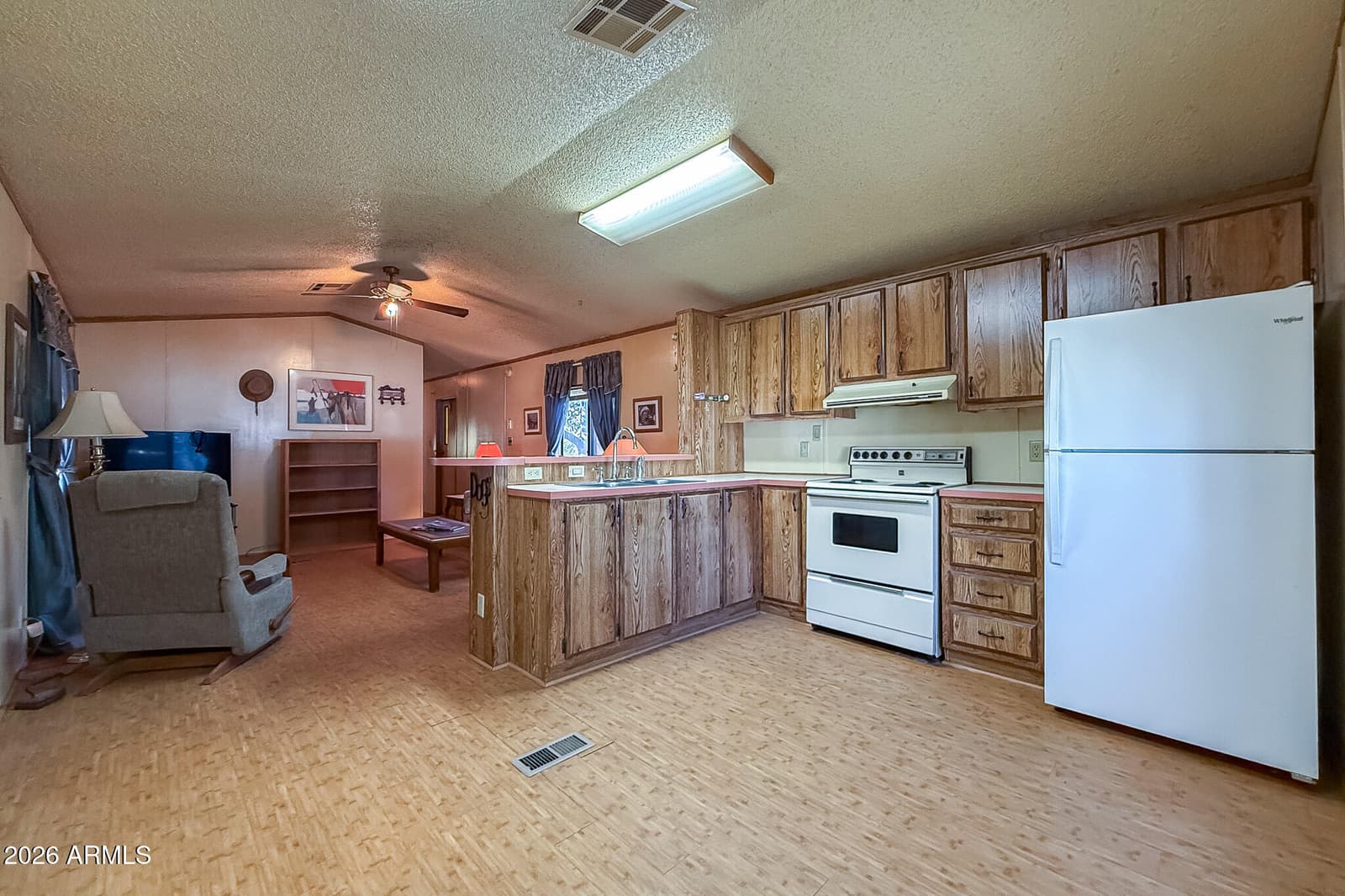 550 W Palm Drive 4, Wickenburg, AZ 85390 — photo 5 of 39