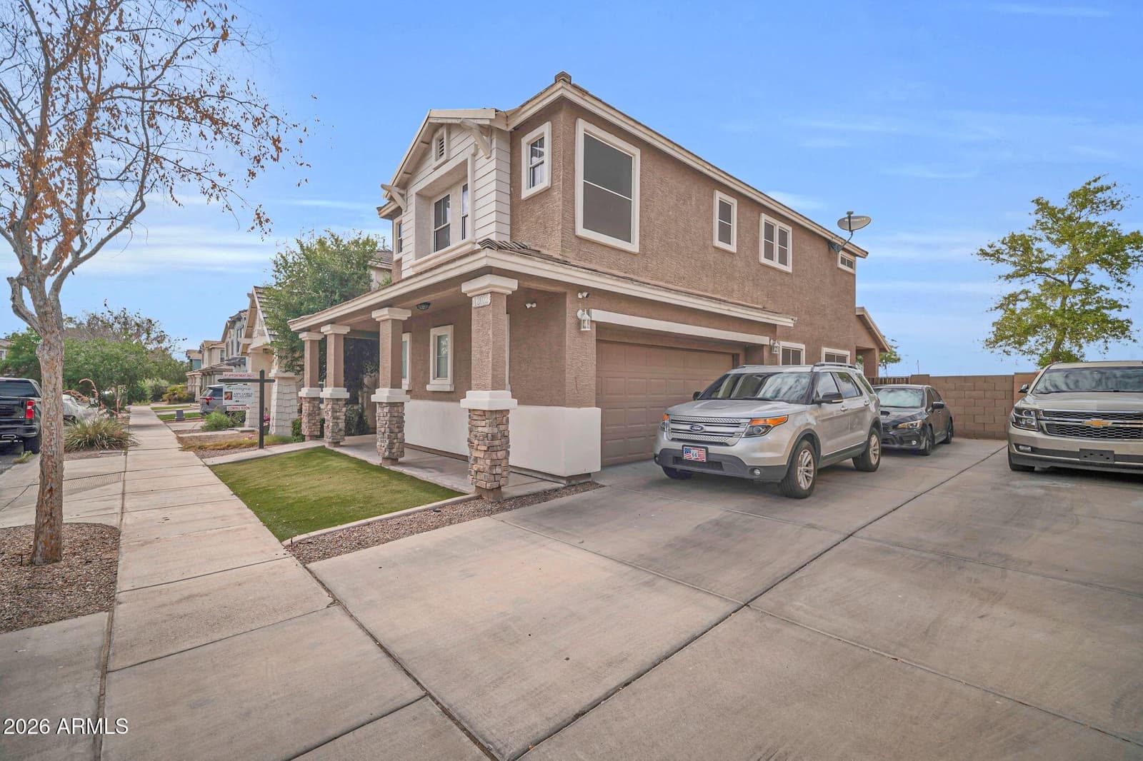 12022 W BELMONT Drive, Avondale, AZ 85323 — photo 3 of 27