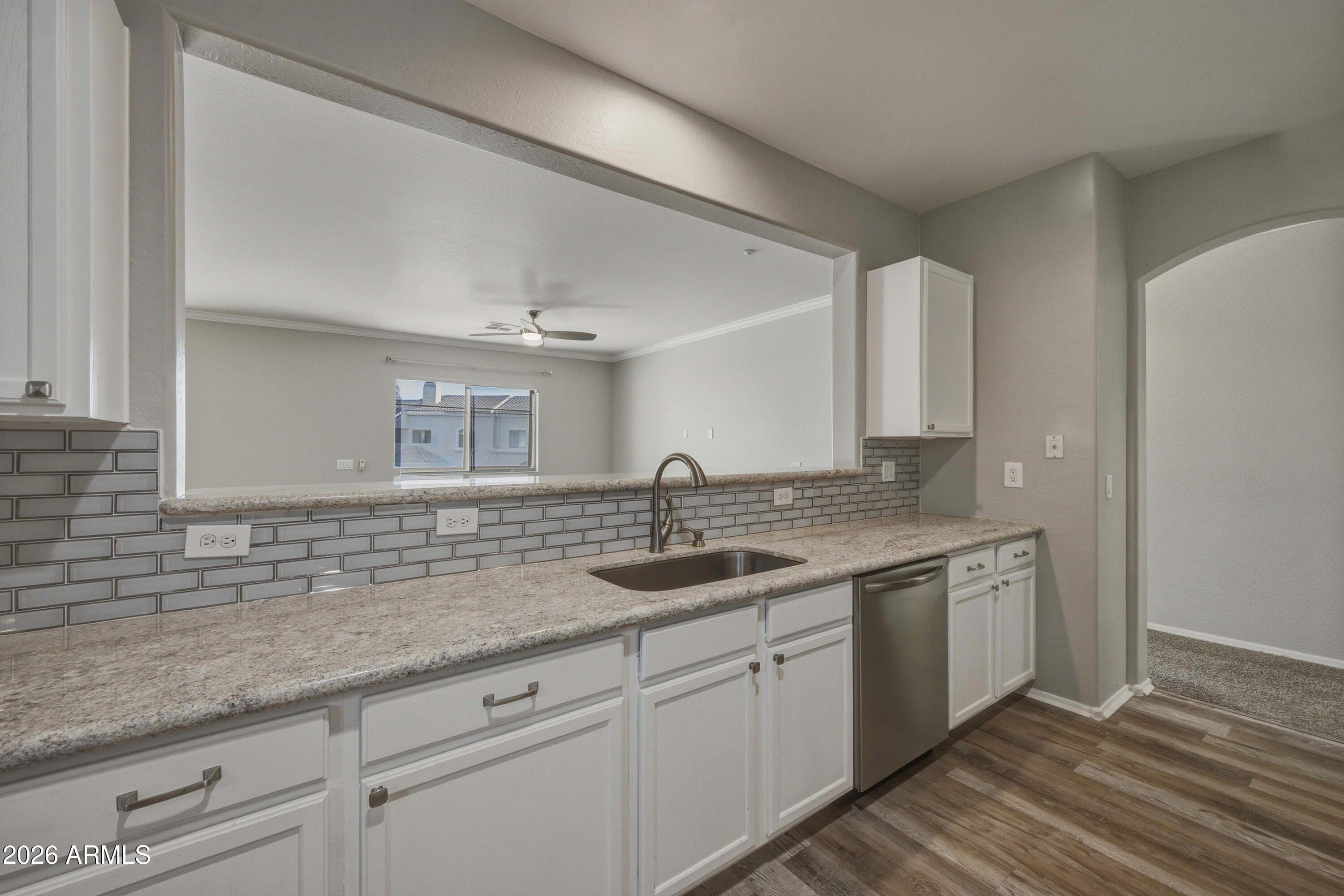 955 E KNOX Road 213, Chandler, AZ 85225 — photo 9 of 29
