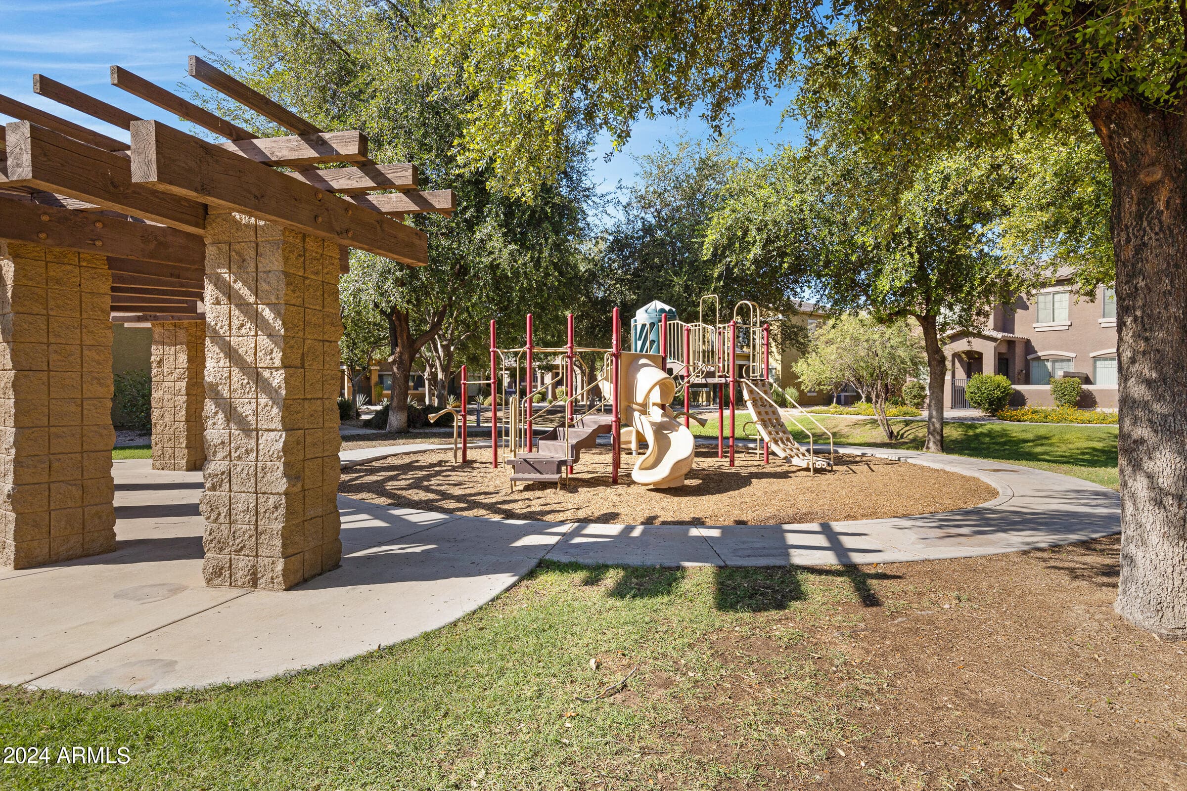 15240 N 142ND Avenue 2111, Surprise, AZ 85379 — photo 31 of 32