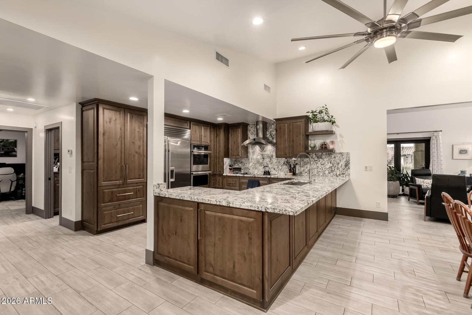 4901 E LUDLOW Drive, Scottsdale, AZ 85254 — photo 12 of 58