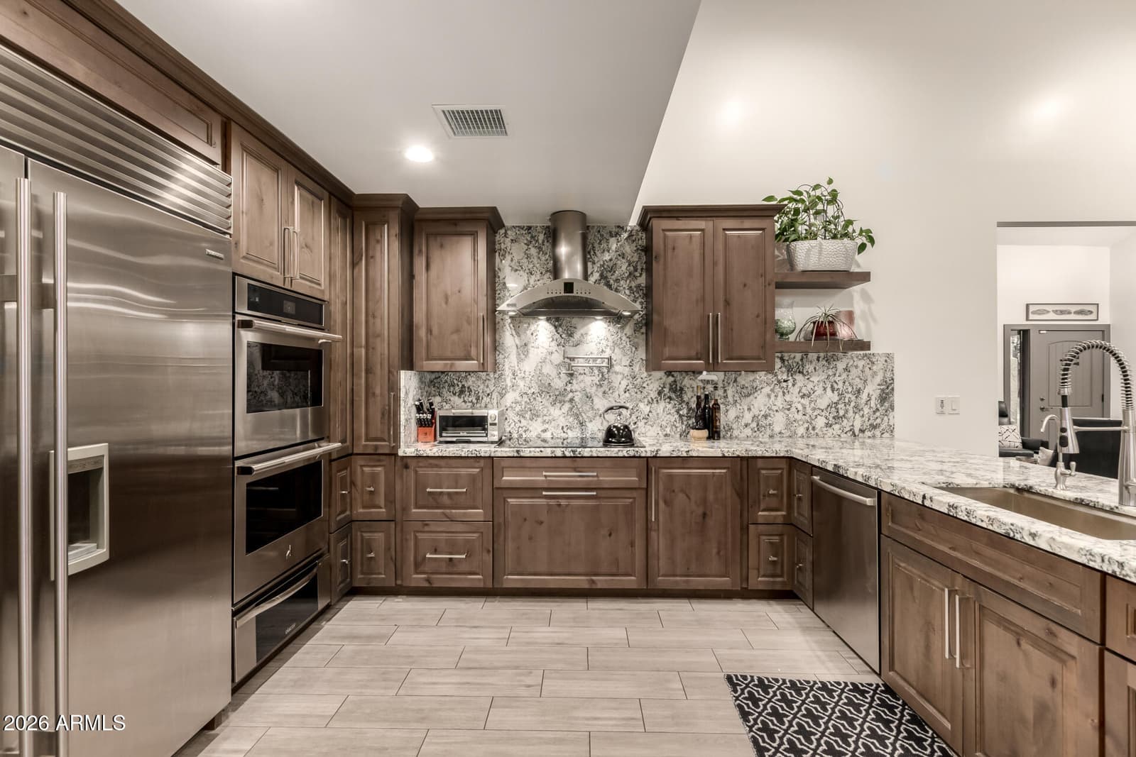 4901 E LUDLOW Drive, Scottsdale, AZ 85254 — photo 13 of 58