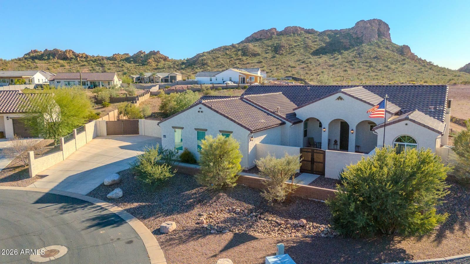 565 W PERKINS Street, San Tan Valley, AZ 85143 — photo 7 of 102