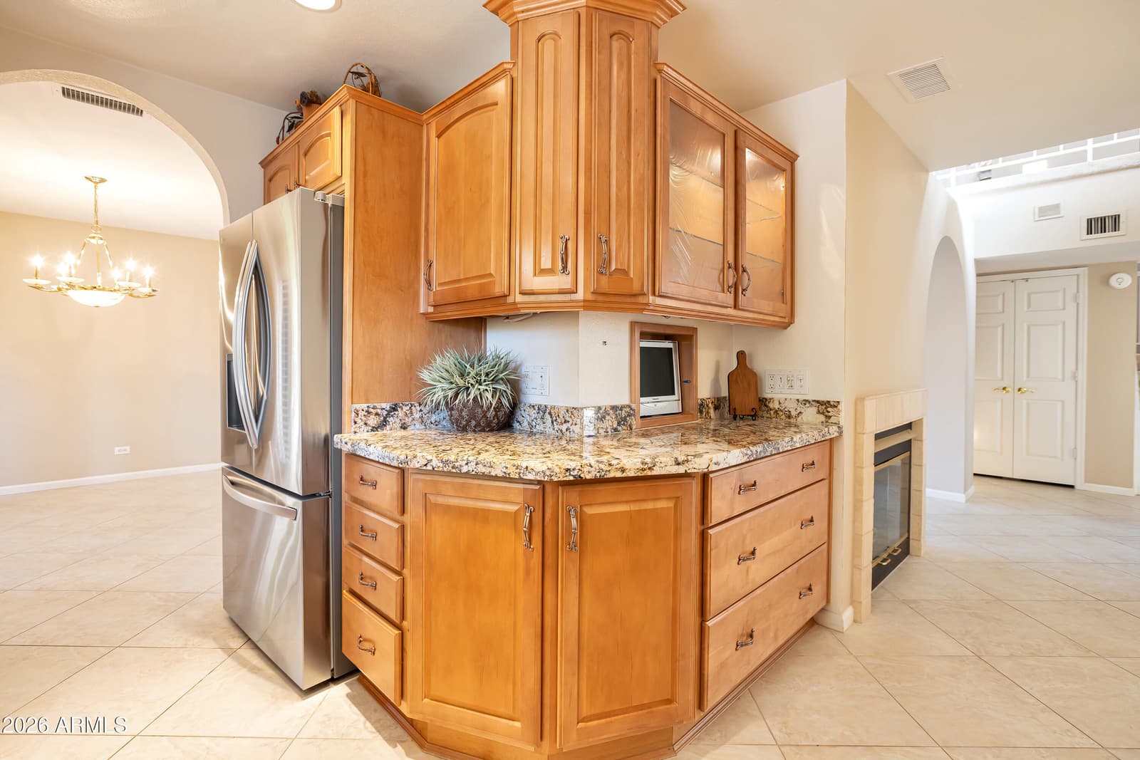 4610 E MONTE Way, Phoenix, AZ 85044 — photo 15 of 44