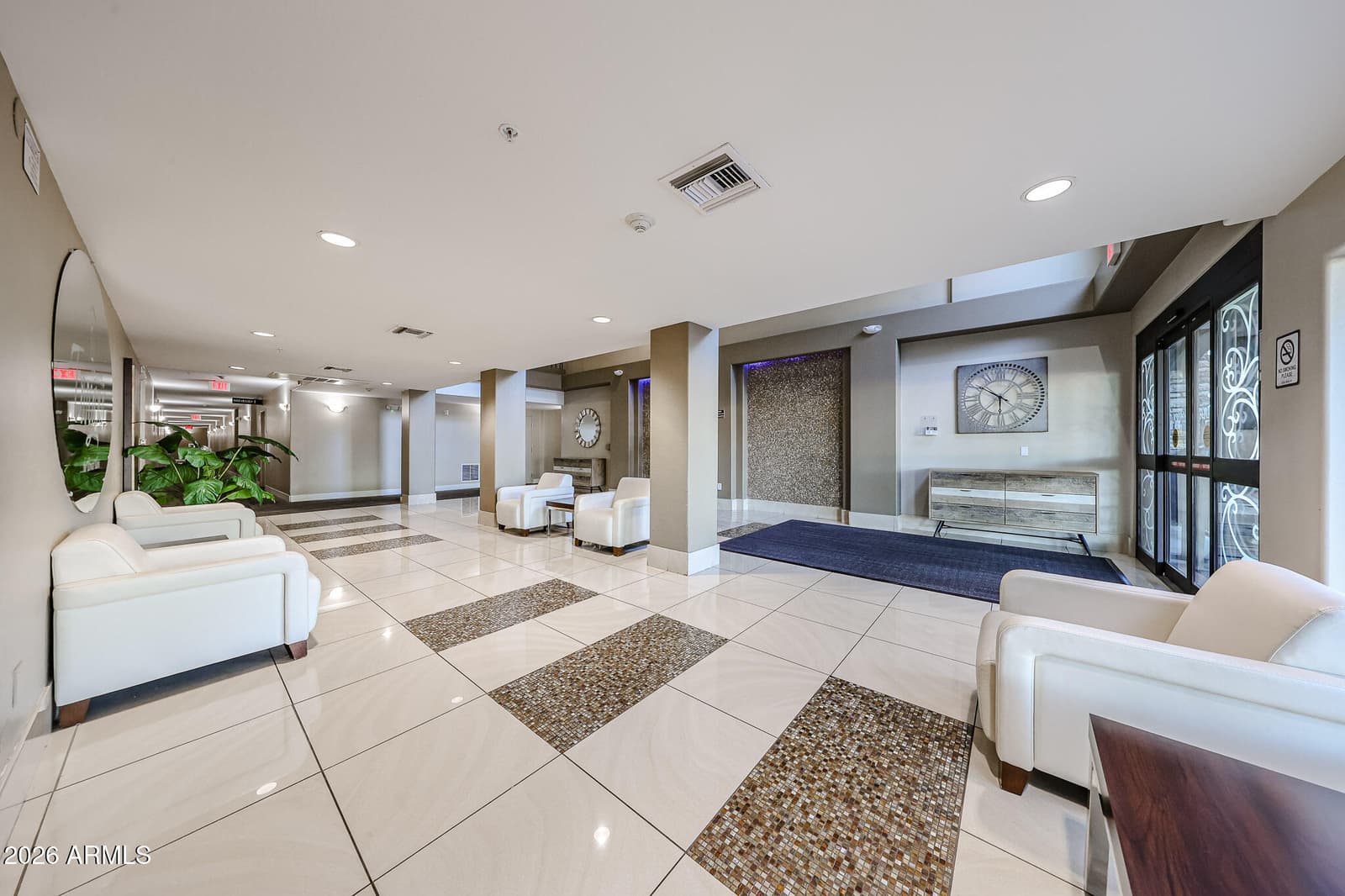 5450 E DEER VALLEY Bldg 10 Drive 3172, Phoenix, AZ 85054 — photo 4 of 43