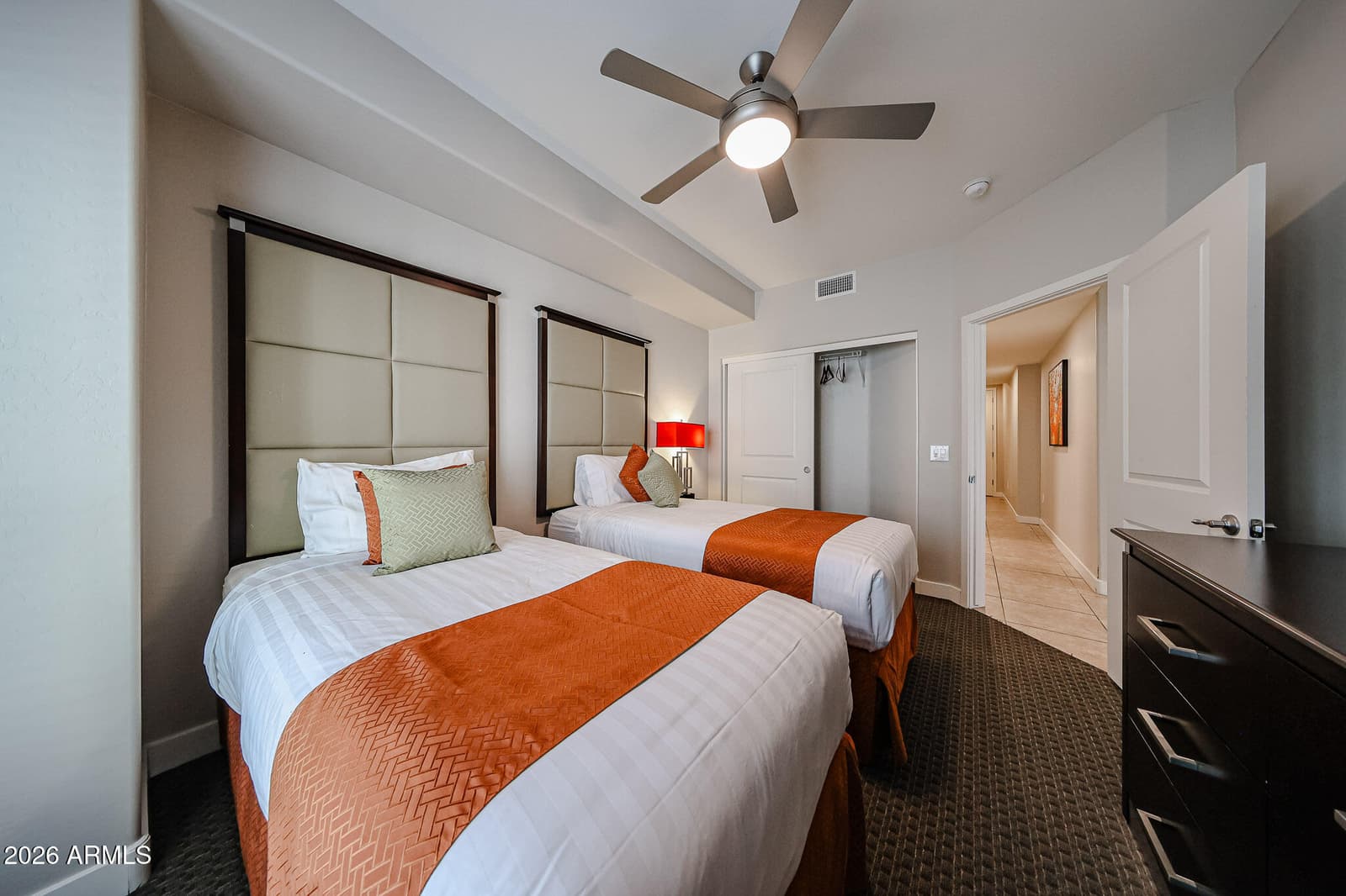 5450 E DEER VALLEY Bldg 10 Drive 3172, Phoenix, AZ 85054 — photo 16 of 43