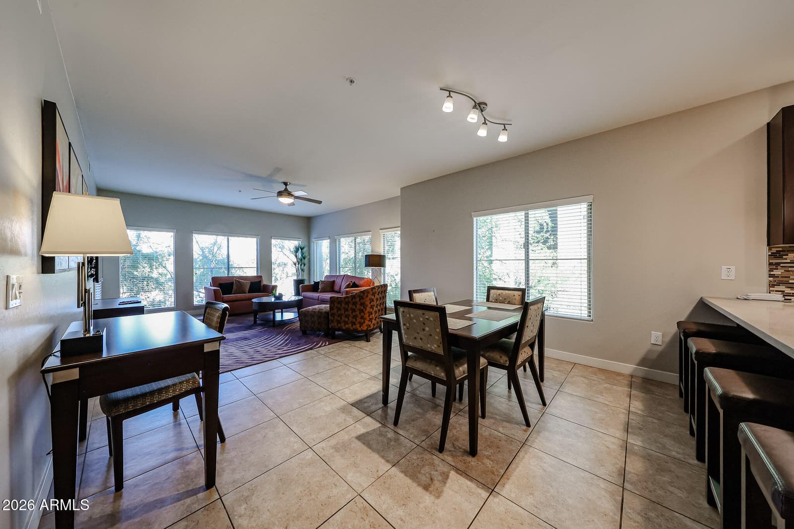 5450 E DEER VALLEY Bldg 10 Drive 3172, Phoenix, AZ 85054 — photo 10 of 43