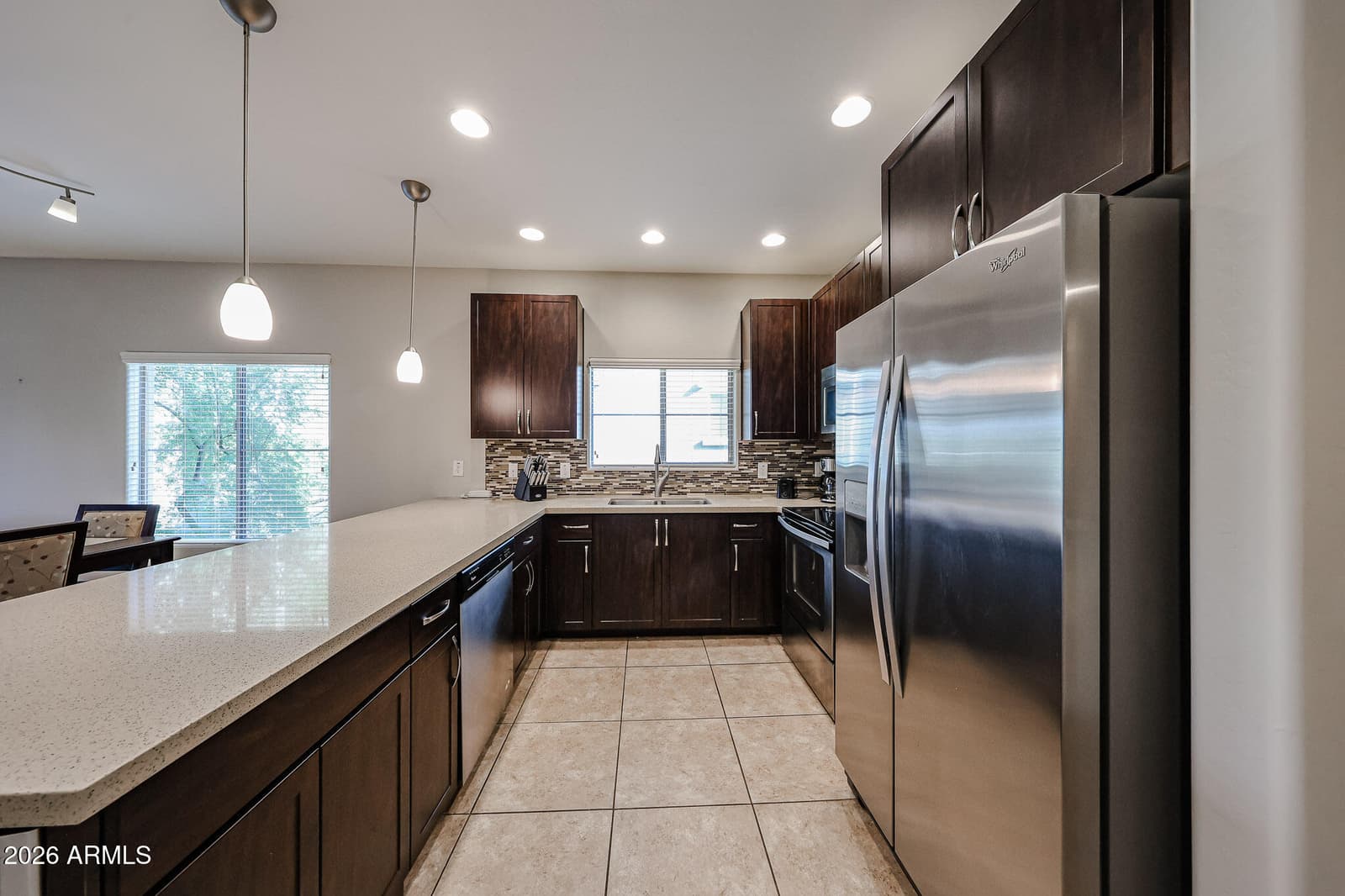 5450 E DEER VALLEY Bldg 10 Drive 3172, Phoenix, AZ 85054 — photo 13 of 43
