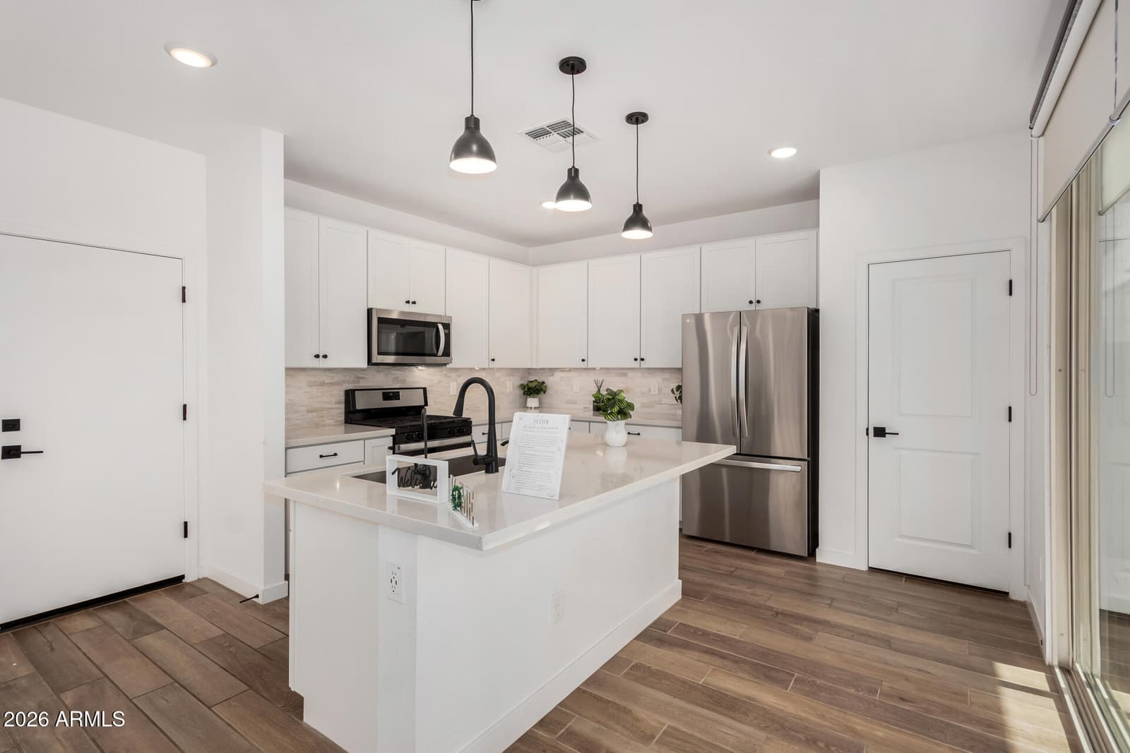 9231 E SEQUENCE Avenue, Mesa, AZ 85212 — photo 11 of 45