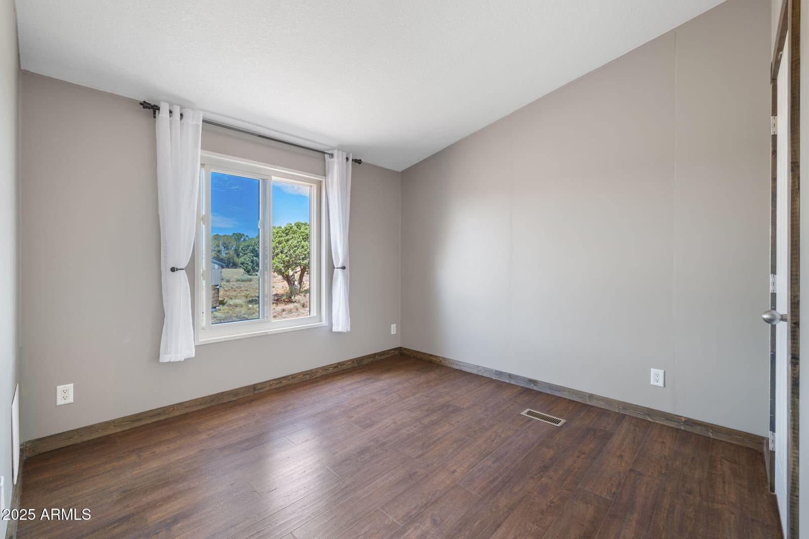 6792 S QUIVERO Road, Williams, AZ 86046 — photo 16 of 37