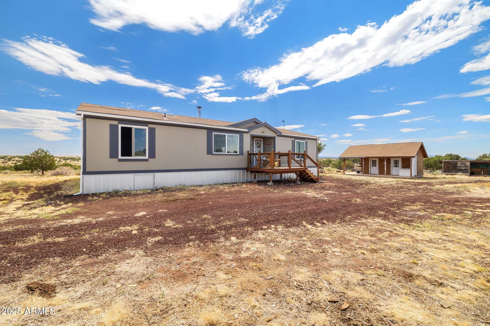 6792 S QUIVERO Road, Williams, AZ 86046 — photo 2 of 37