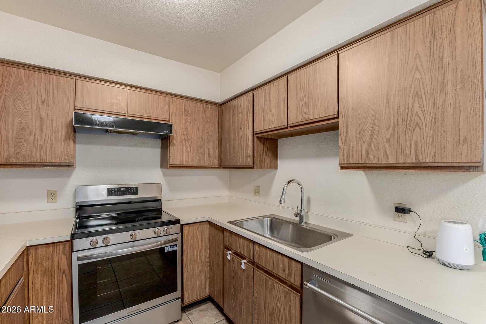 17225 N 16TH Street 10, Phoenix, AZ 85022 — photo 32 of 36