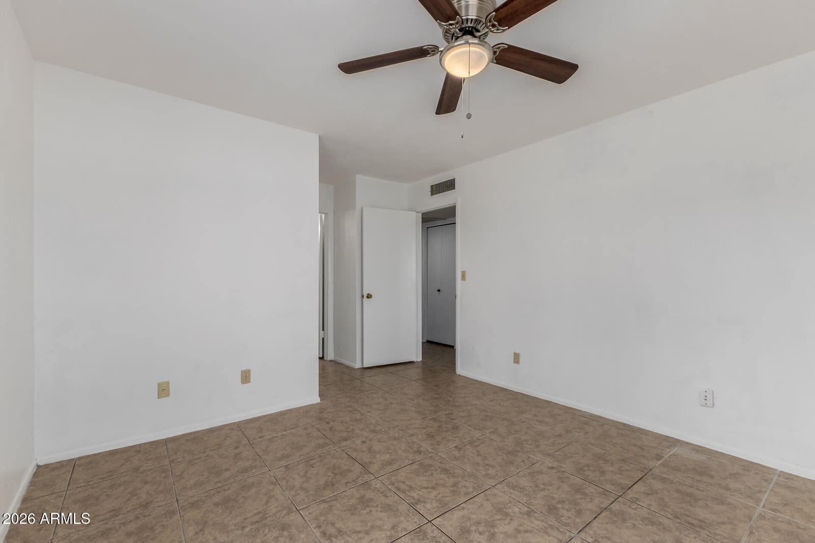 17225 N 16TH Street 10, Phoenix, AZ 85022 — photo 13 of 36