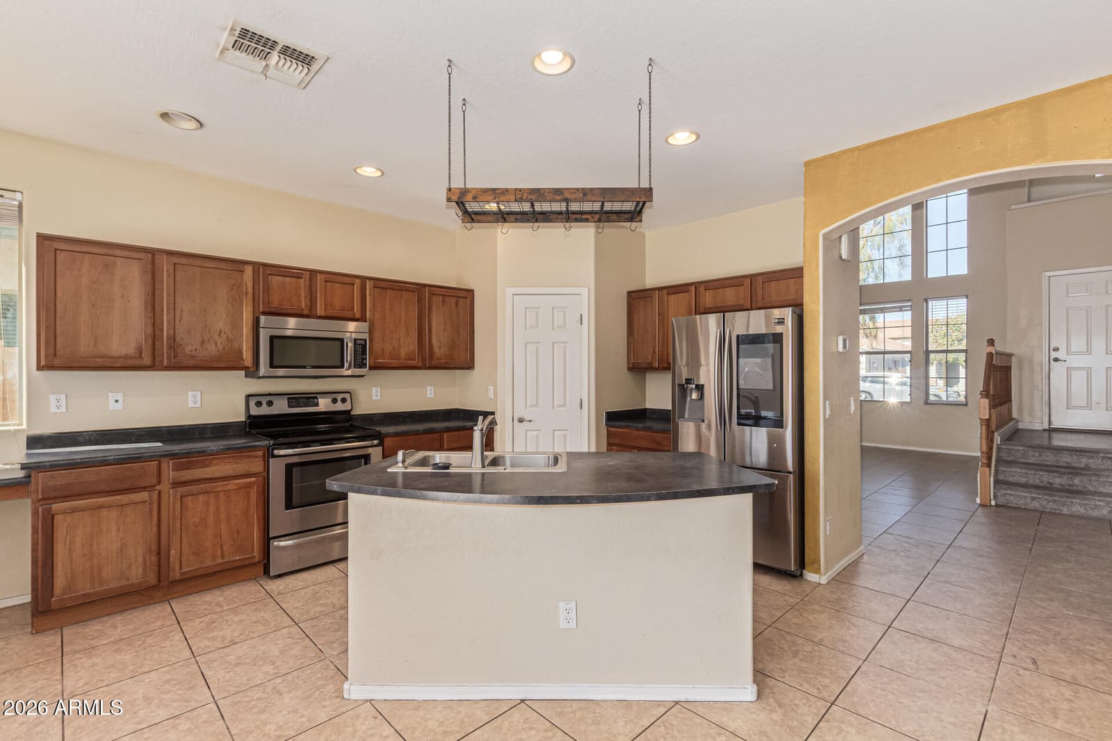 707 W AGRARIAN HILLS Drive, San Tan Valley, AZ 85143 — photo 12 of 39