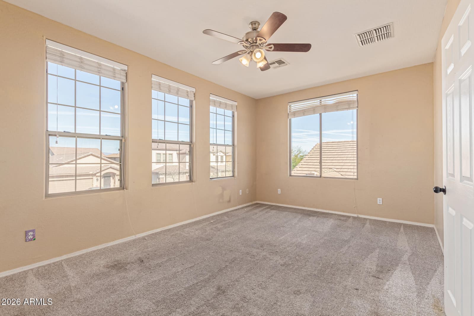 707 W AGRARIAN HILLS Drive, San Tan Valley, AZ 85143 — photo 25 of 39