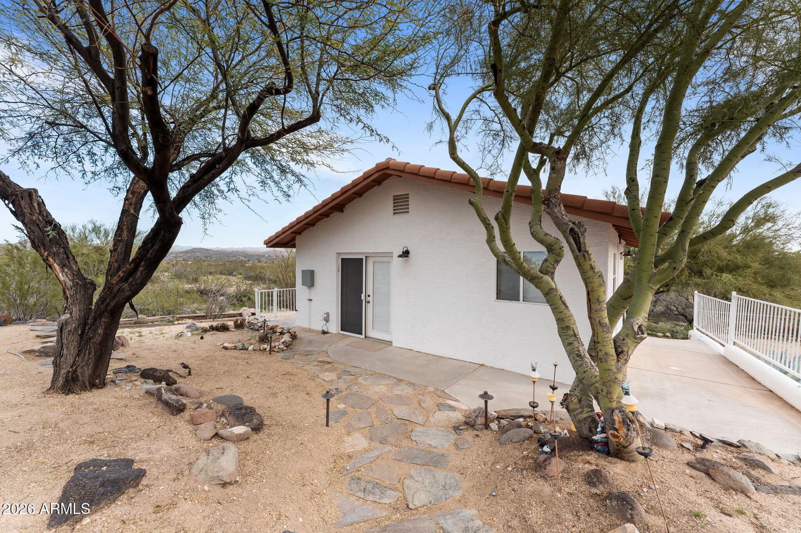 675 N HORSESHOE Trail, Wickenburg, AZ 85390 — photo 4 of 50