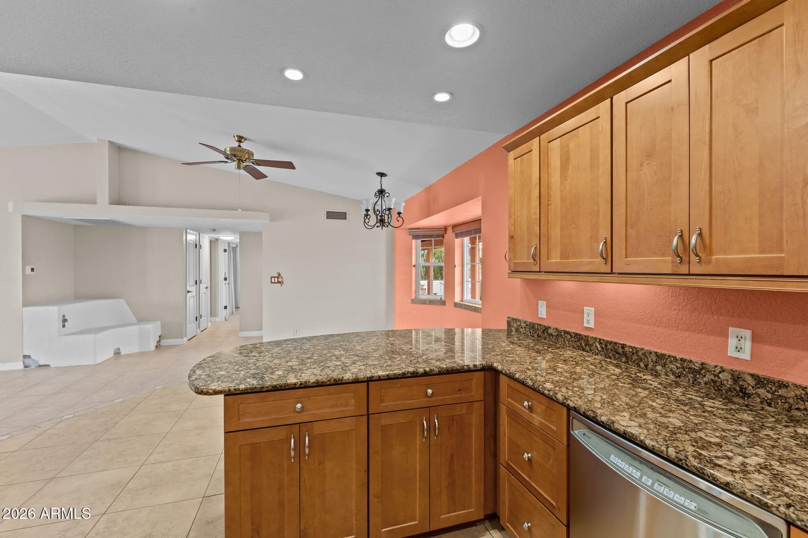 675 N HORSESHOE Trail, Wickenburg, AZ 85390 — photo 9 of 50