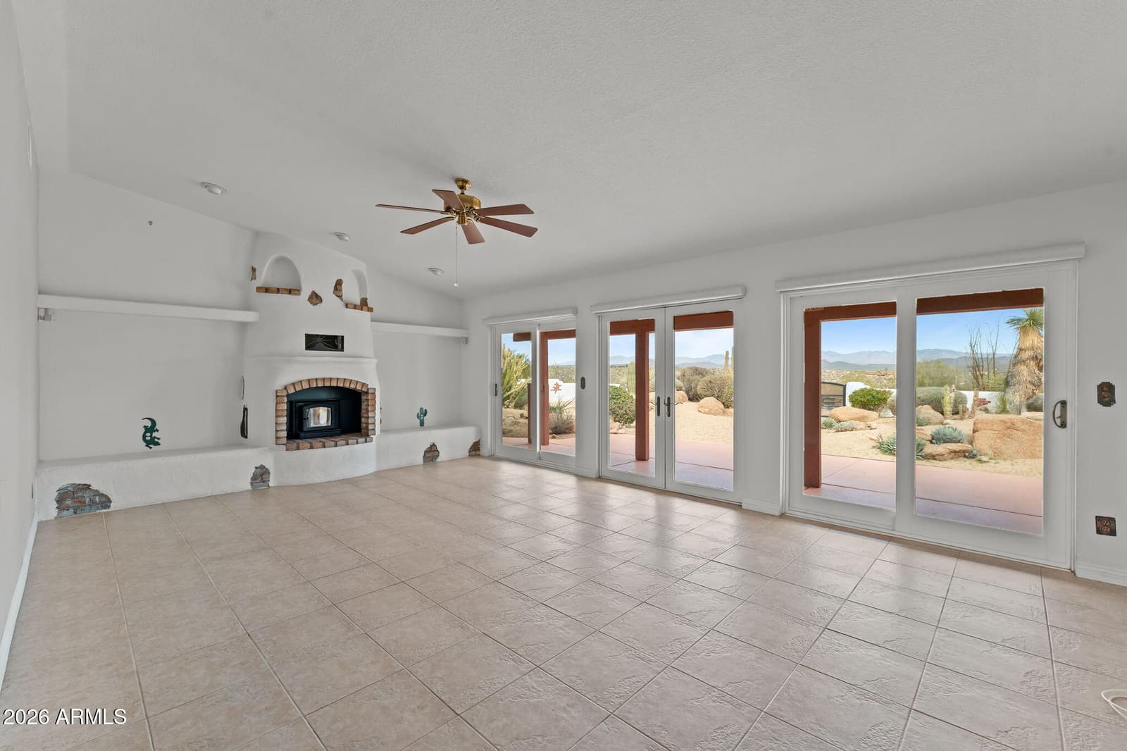 675 N HORSESHOE Trail, Wickenburg, AZ 85390 — photo 3 of 50