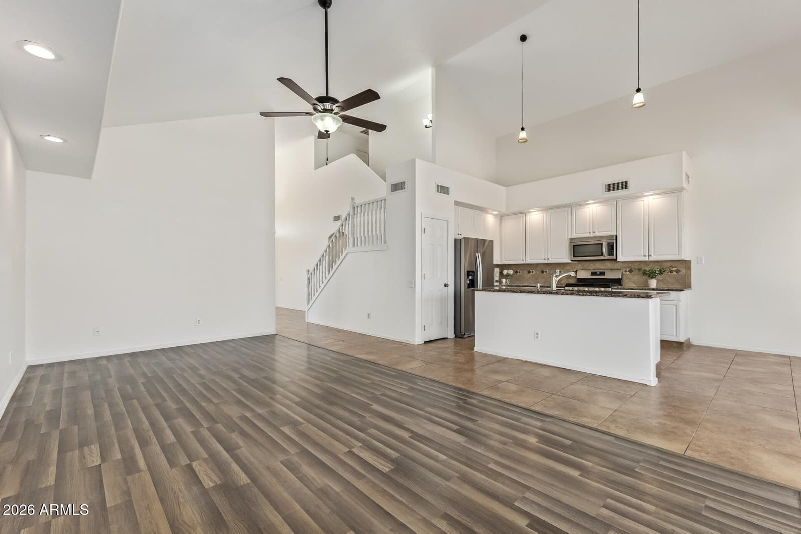 1002 W KELTON Lane, Phoenix, AZ 85023 — photo 13 of 42