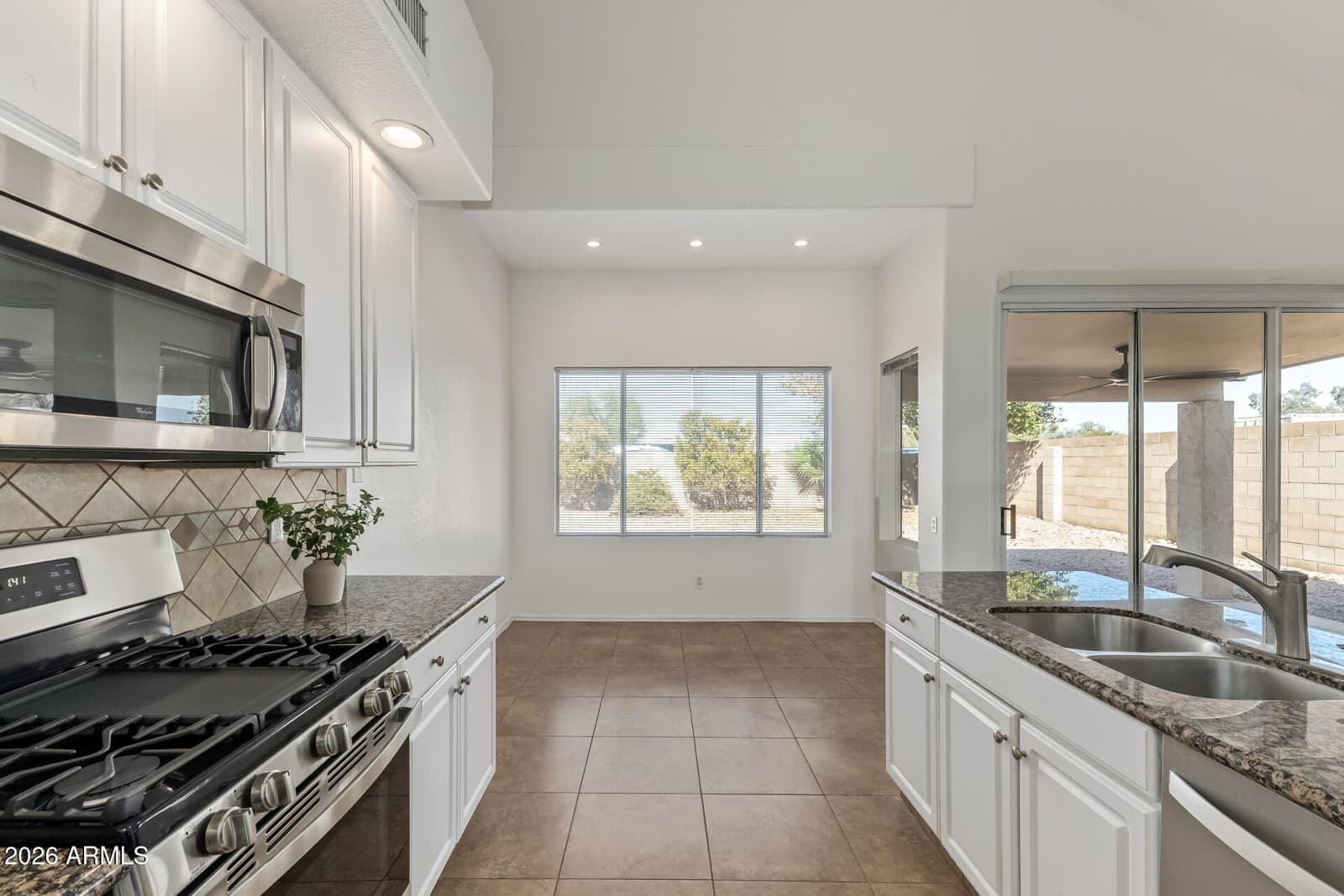 1002 W KELTON Lane, Phoenix, AZ 85023 — photo 14 of 42