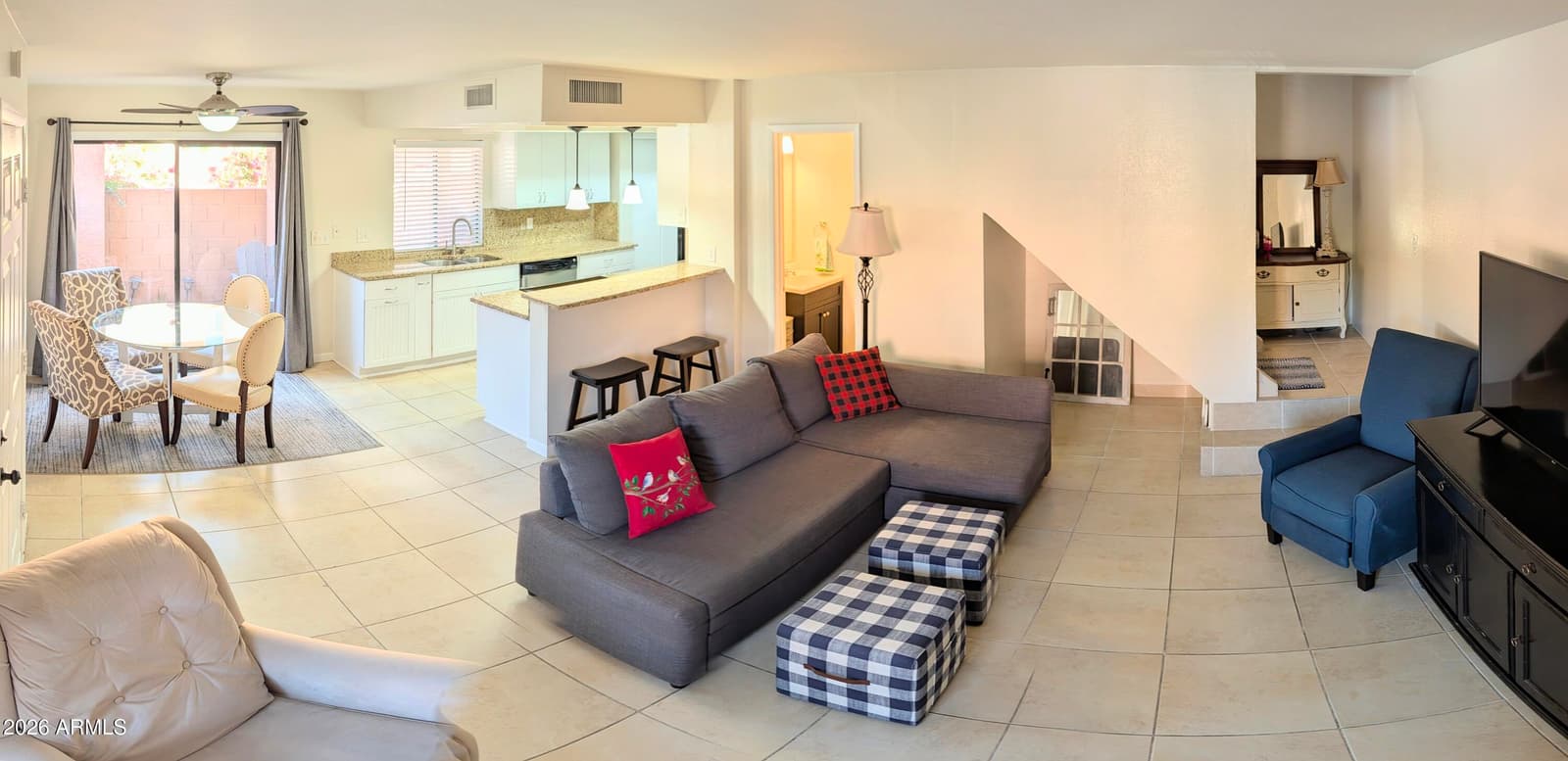 10421 N 11TH Street N 3, Phoenix, AZ 85020 — photo 4 of 44