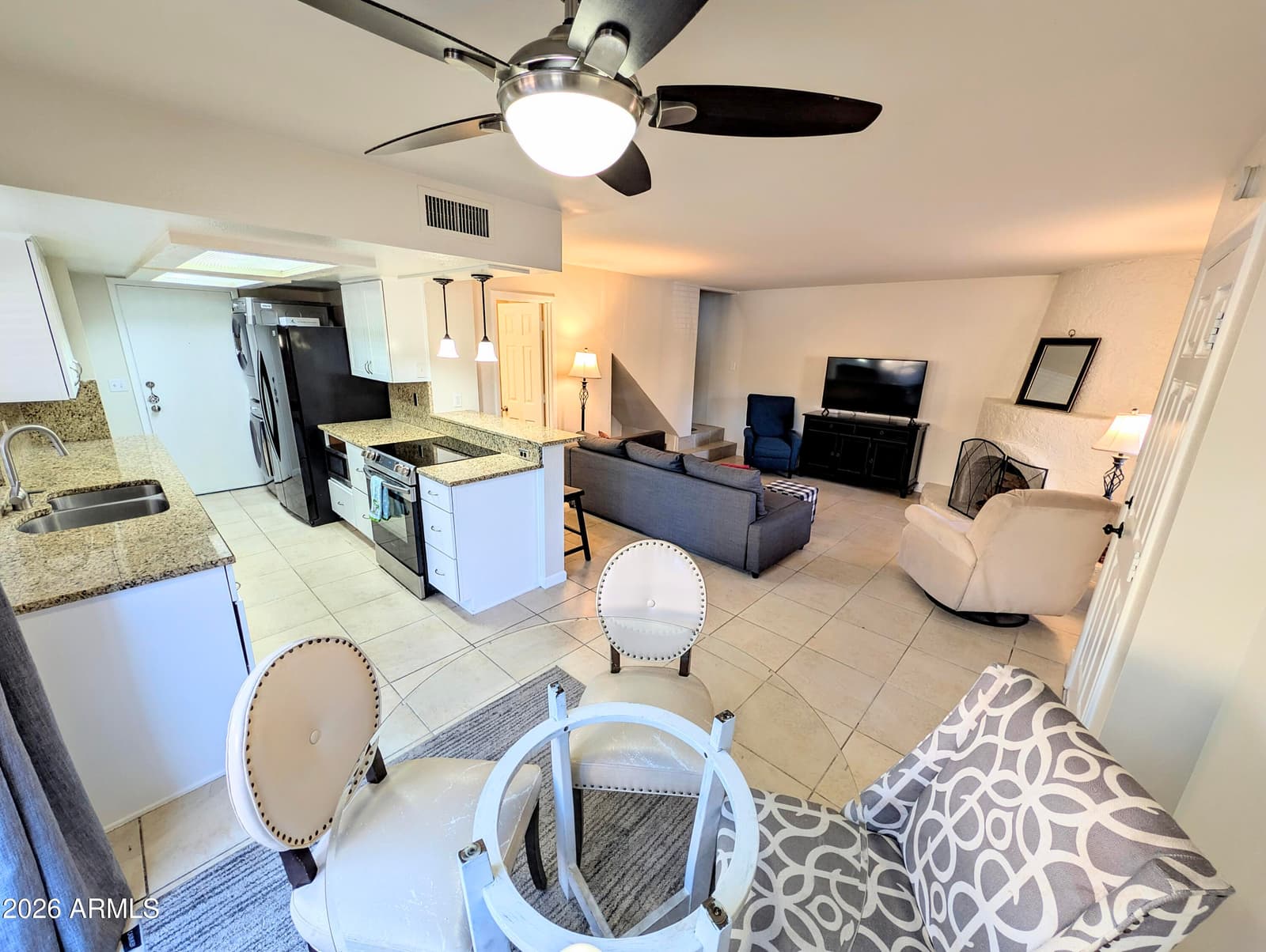 10421 N 11TH Street N 3, Phoenix, AZ 85020 — photo 31 of 44