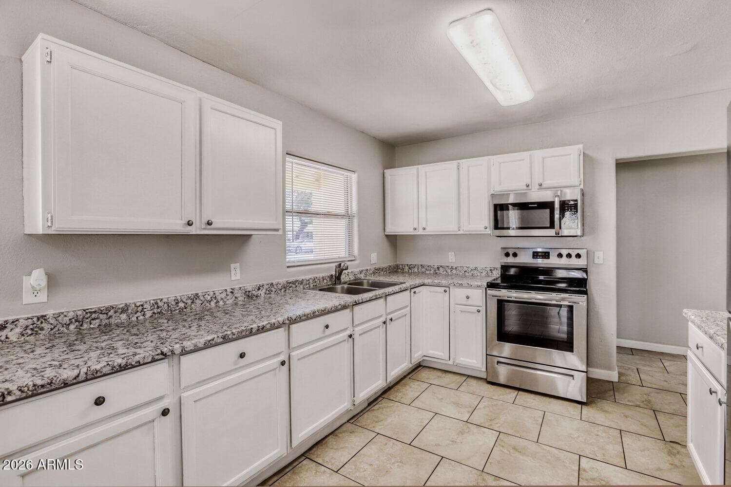 6132 N 35TH Drive, Phoenix, AZ 85019 — photo 11 of 29