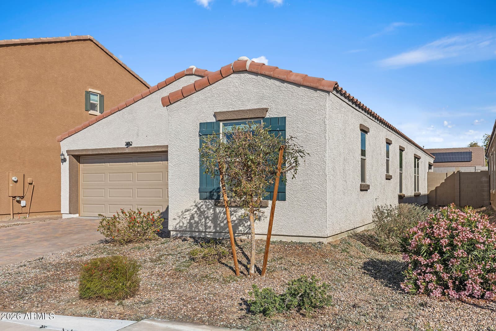 516 E MOUNTAIN VIEW Drive, Avondale, AZ 85323 — photo 7 of 52