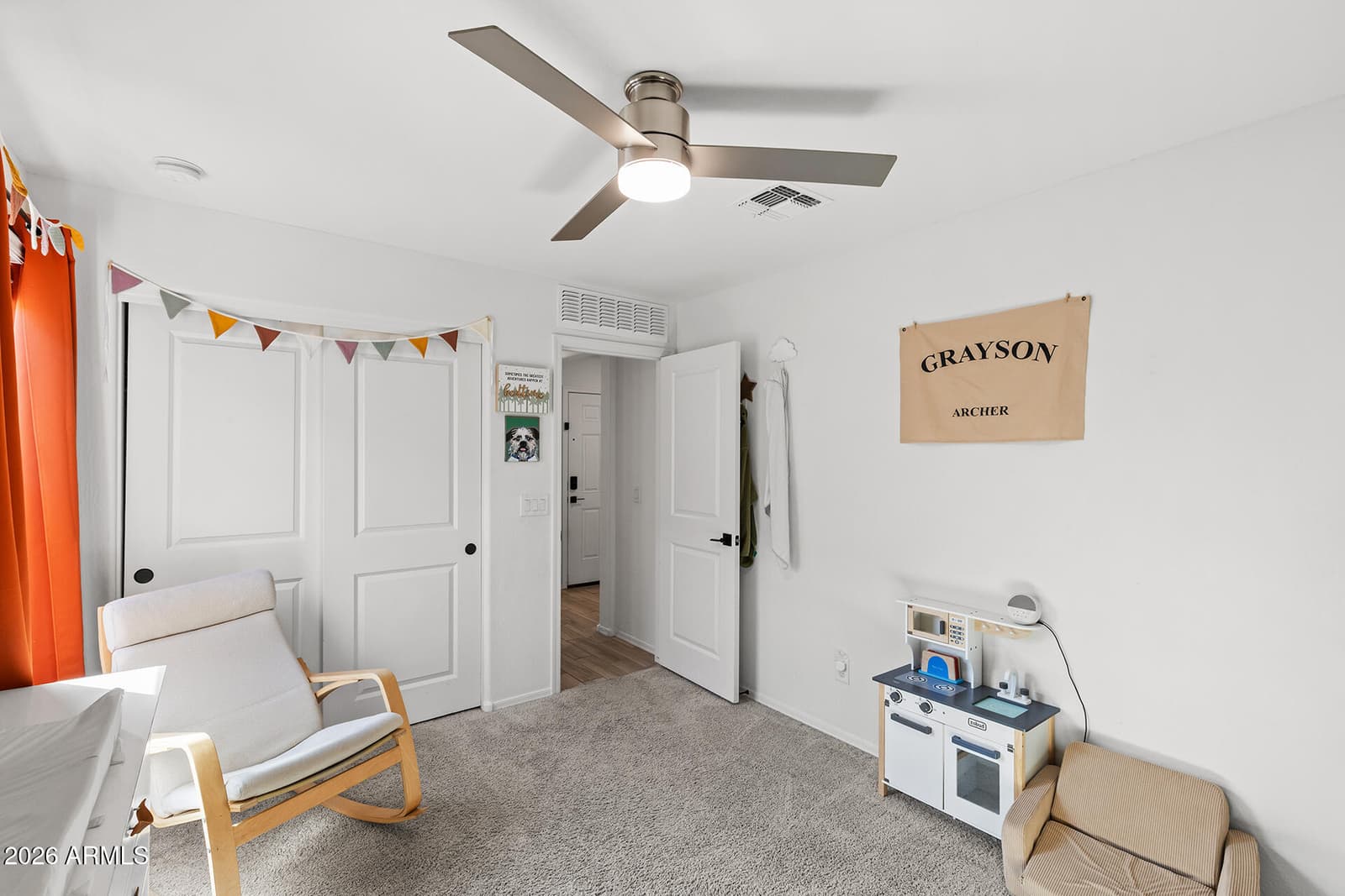 516 E MOUNTAIN VIEW Drive, Avondale, AZ 85323 — photo 13 of 52