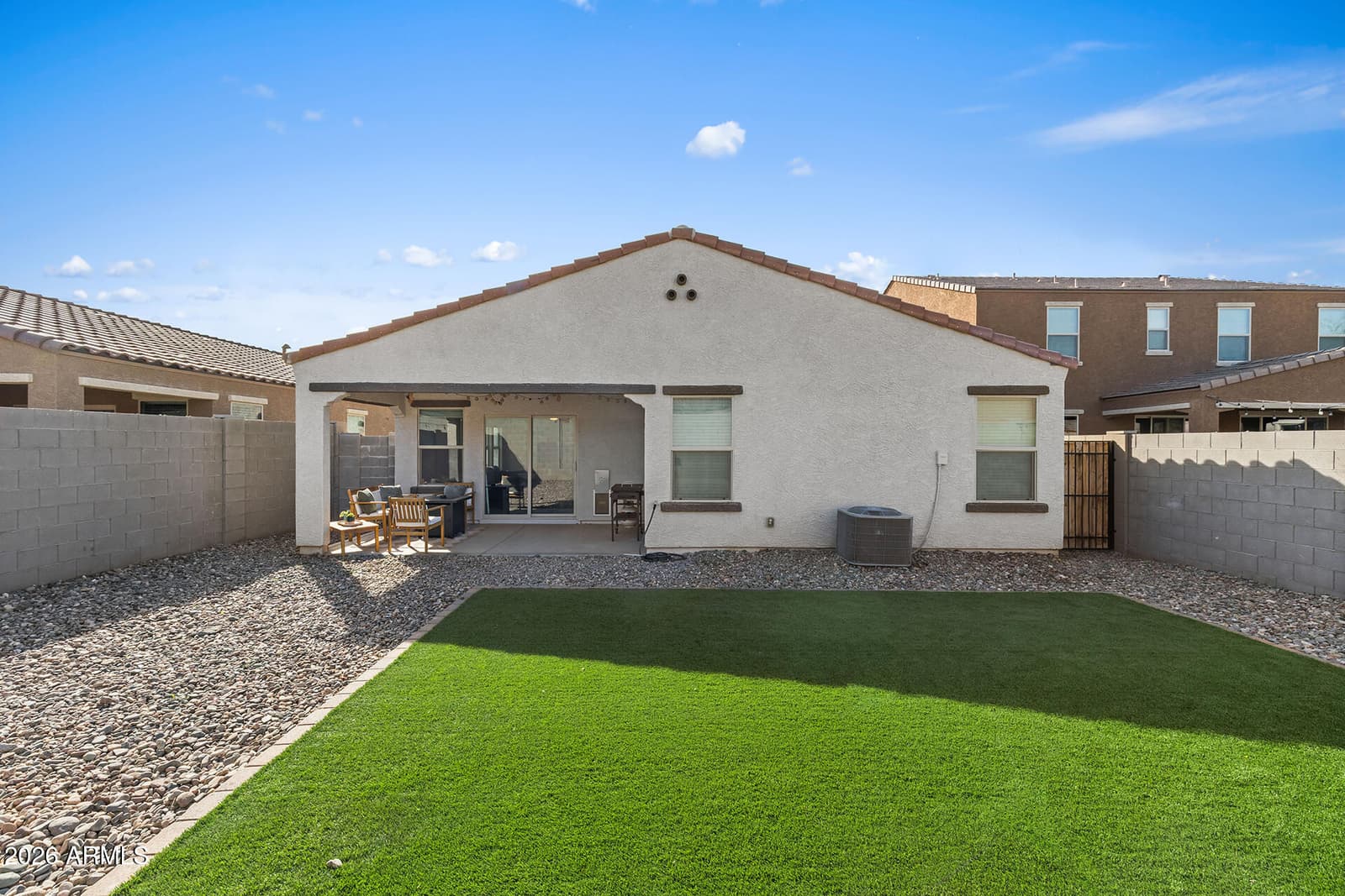 516 E MOUNTAIN VIEW Drive, Avondale, AZ 85323 — photo 5 of 52