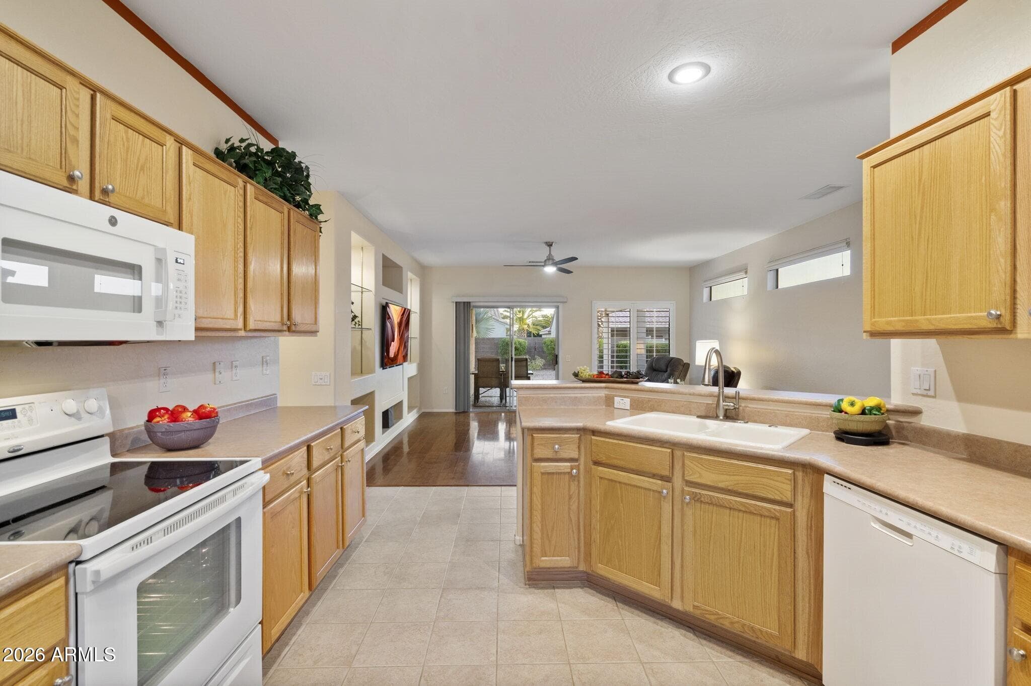 15775 W ARROWHEAD Drive, Surprise, AZ 85374 — photo 5 of 39