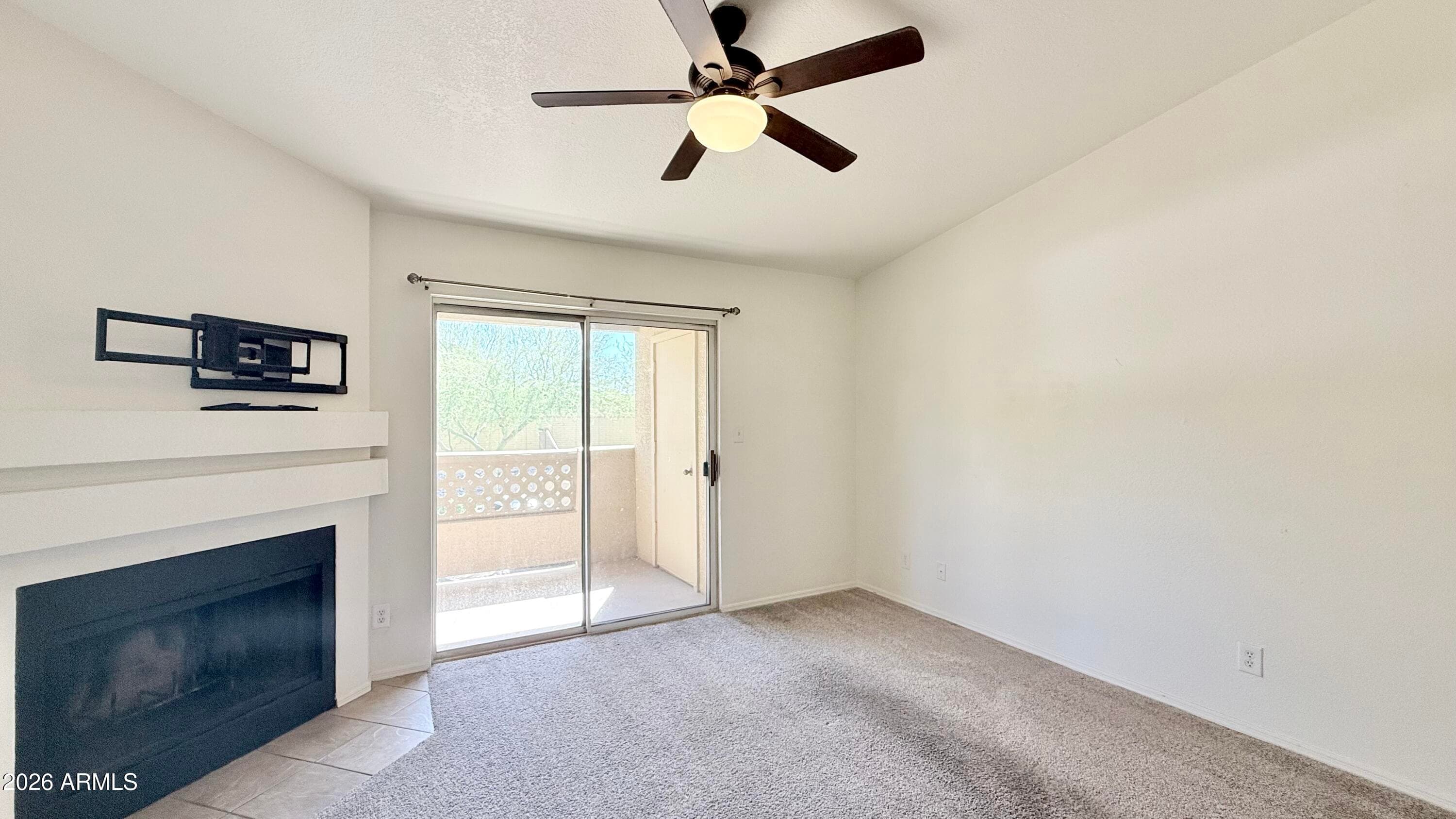 1880 E MORTEN Avenue 202, Phoenix, AZ 85020 — photo 4 of 29