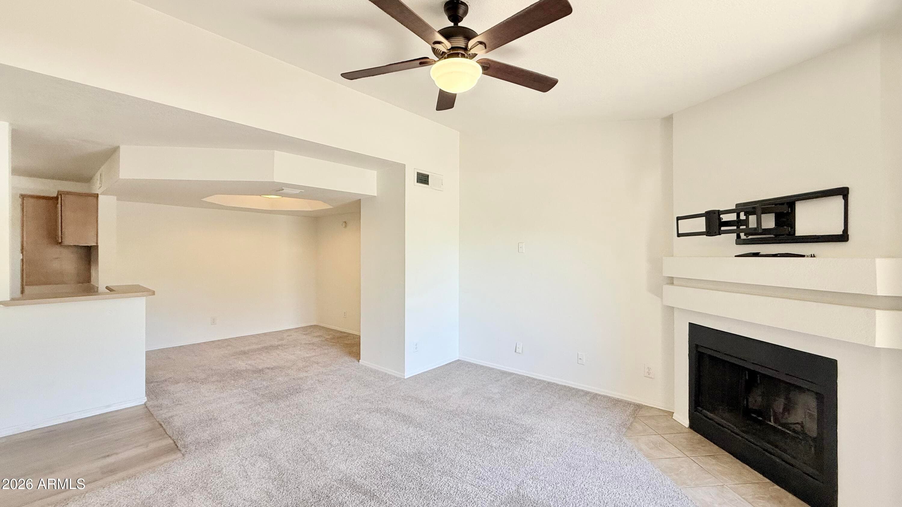 1880 E MORTEN Avenue 202, Phoenix, AZ 85020 — photo 3 of 29
