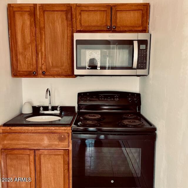 330 W 2ND Street, Bowie, AZ 85605 — photo 4 of 10