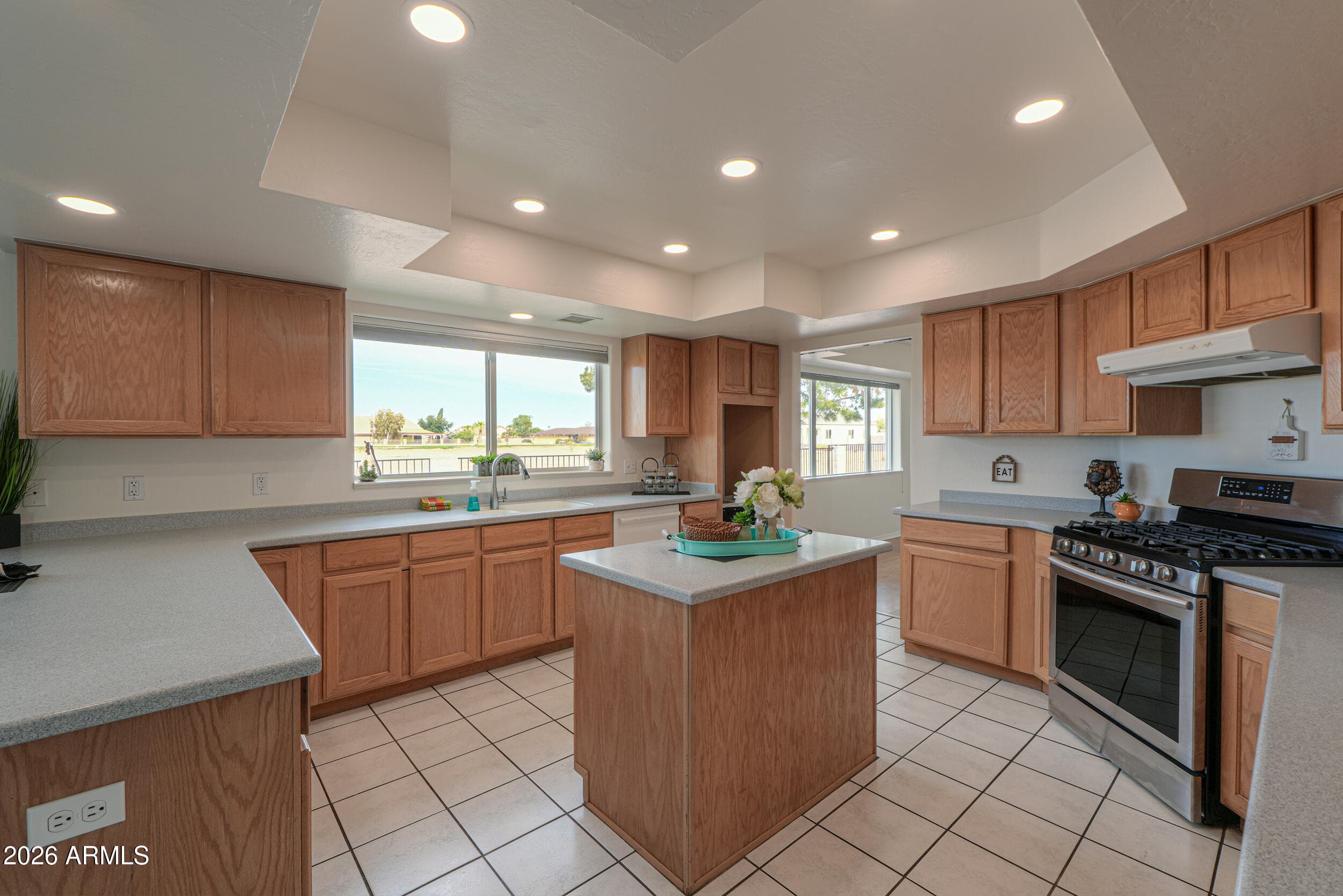 15301 S BENTLEY Place, Arizona City, AZ 85123 — photo 11 of 47