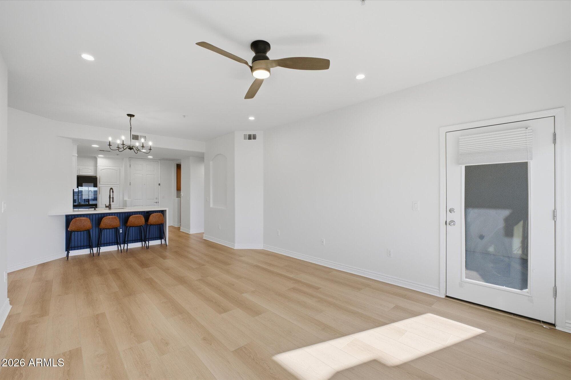 5350 E DEER VALLEY Drive 4429, Phoenix, AZ 85054 — photo 11 of 28