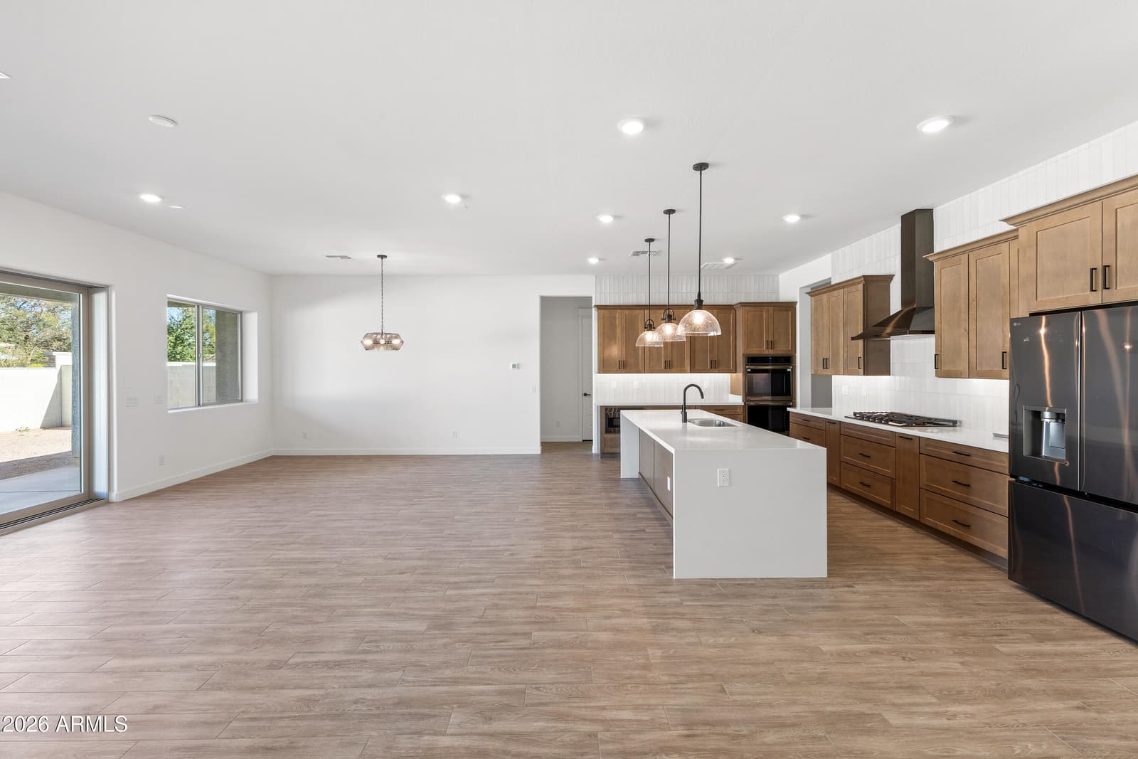 7584 W Evans Drive, Peoria, AZ 85381 — photo 2 of 20