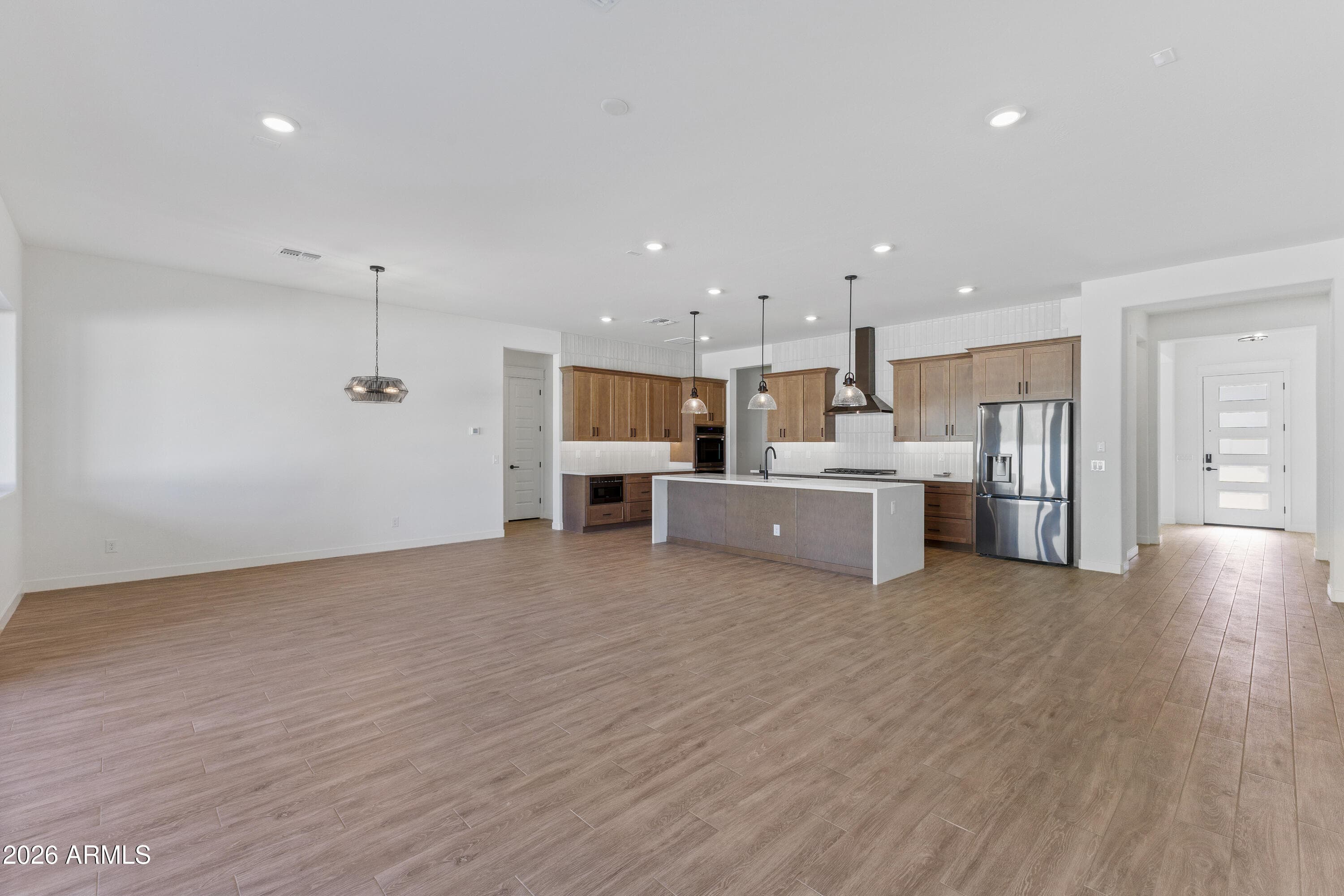 7584 W Evans Drive, Peoria, AZ 85381 — photo 5 of 20