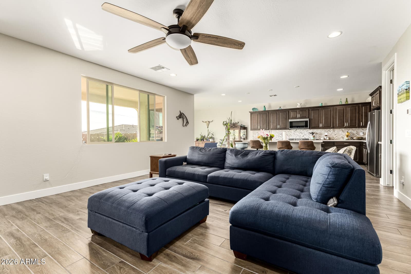11015 W MOBILE Lane, Tolleson, AZ 85353 — photo 8 of 36