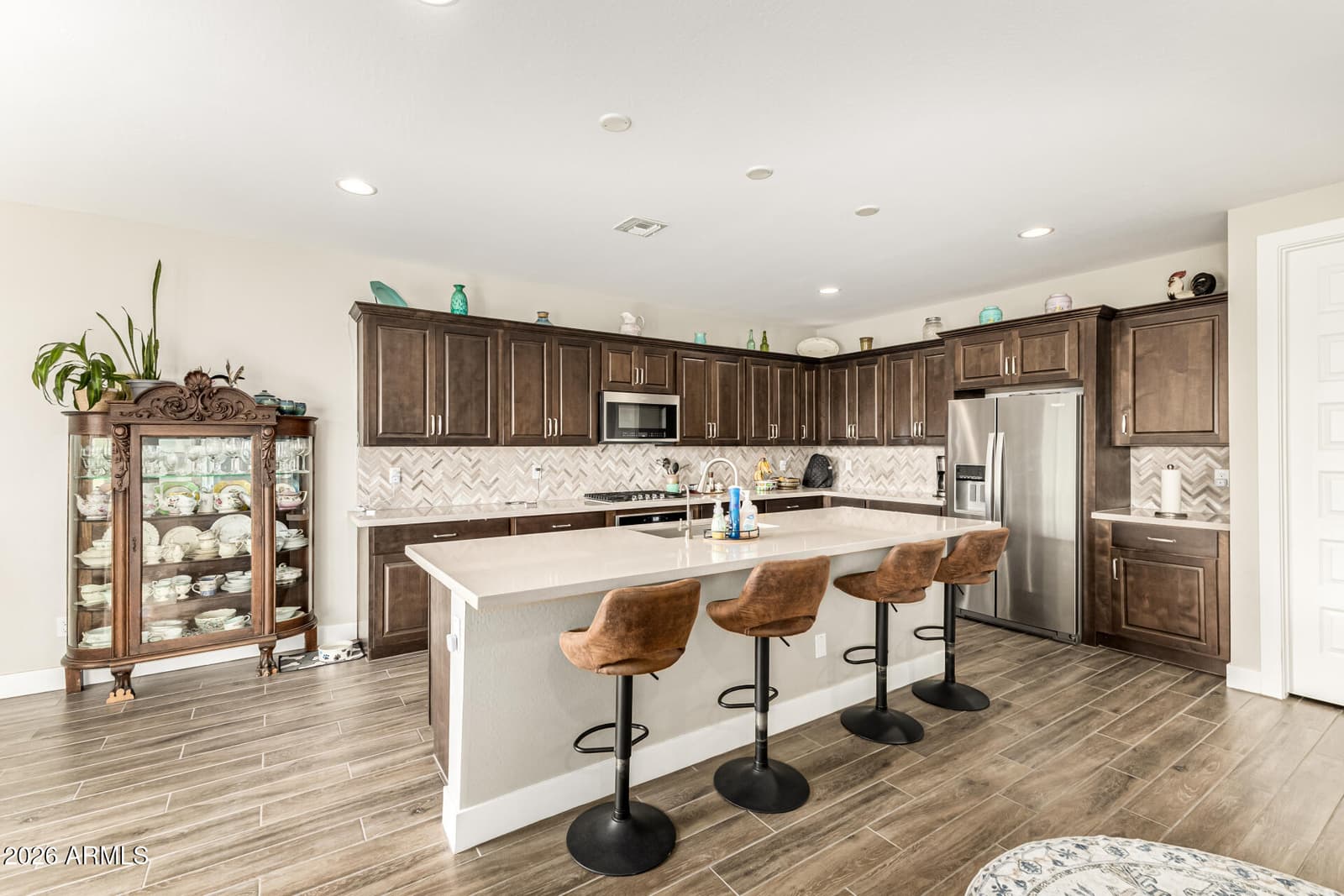 11015 W MOBILE Lane, Tolleson, AZ 85353 — photo 13 of 36