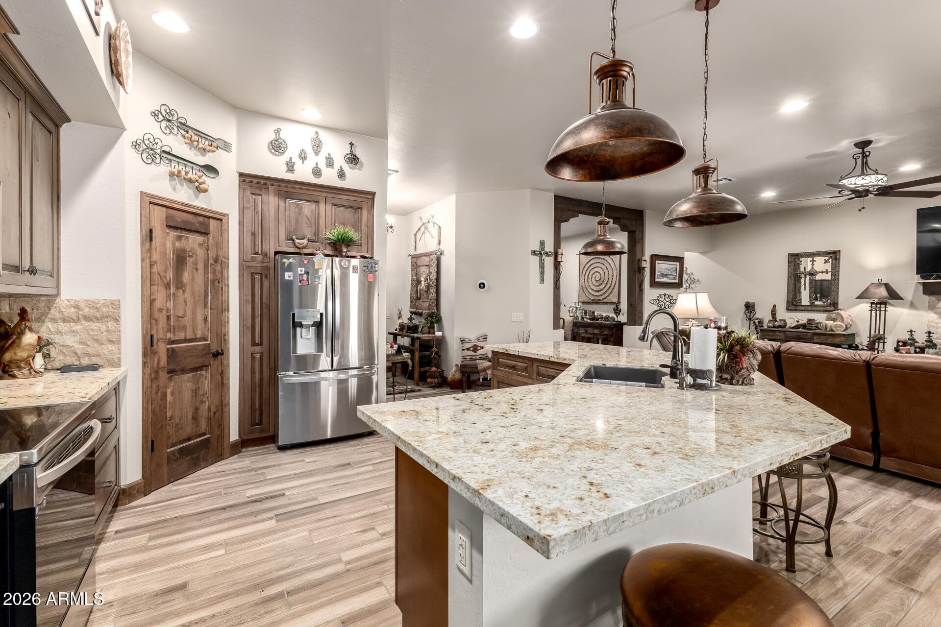 17524 E BROOKS FARM Road, Gilbert, AZ 85298 — photo 13 of 47