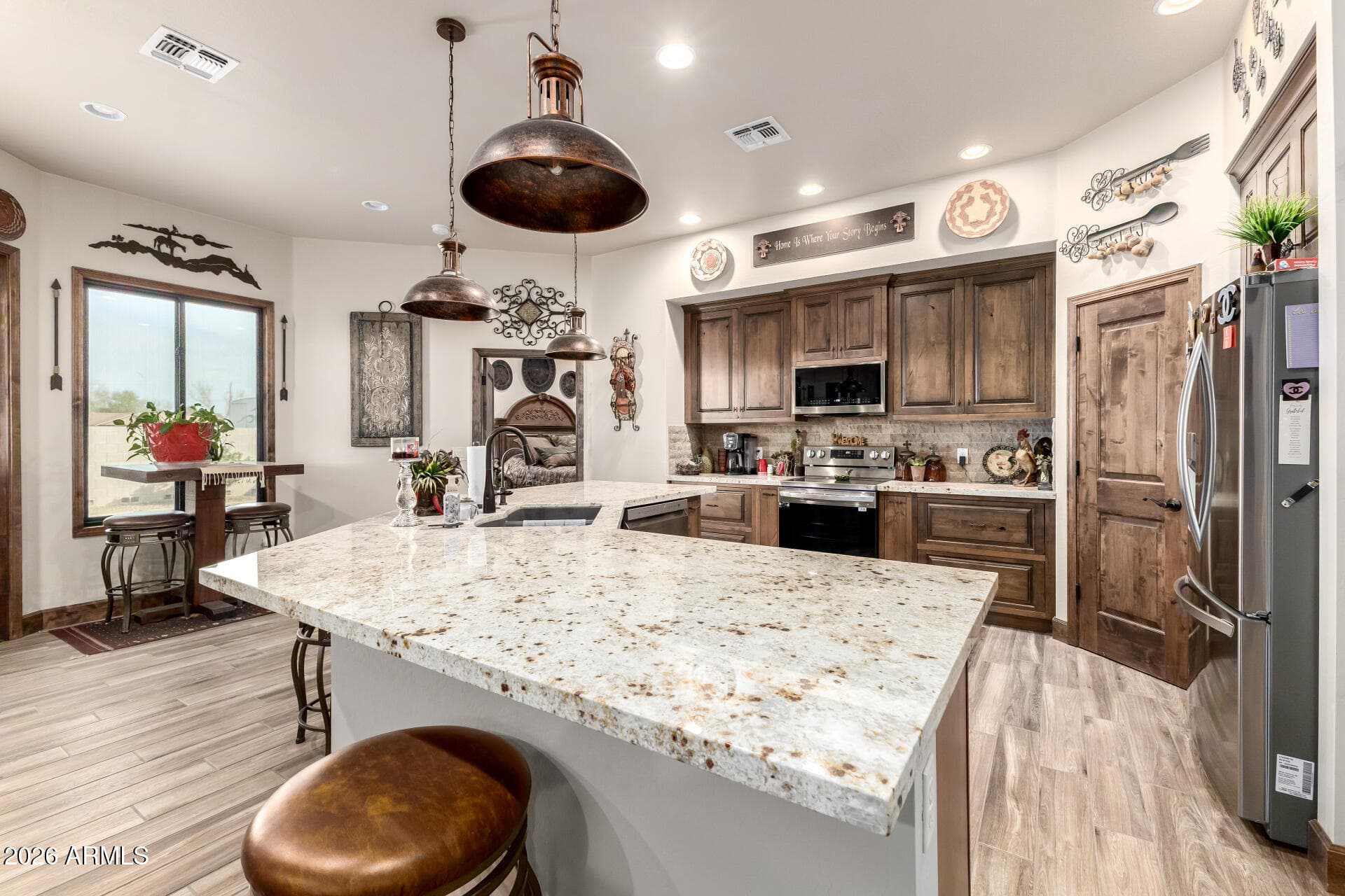 17524 E BROOKS FARM Road, Gilbert, AZ 85298 — photo 14 of 47