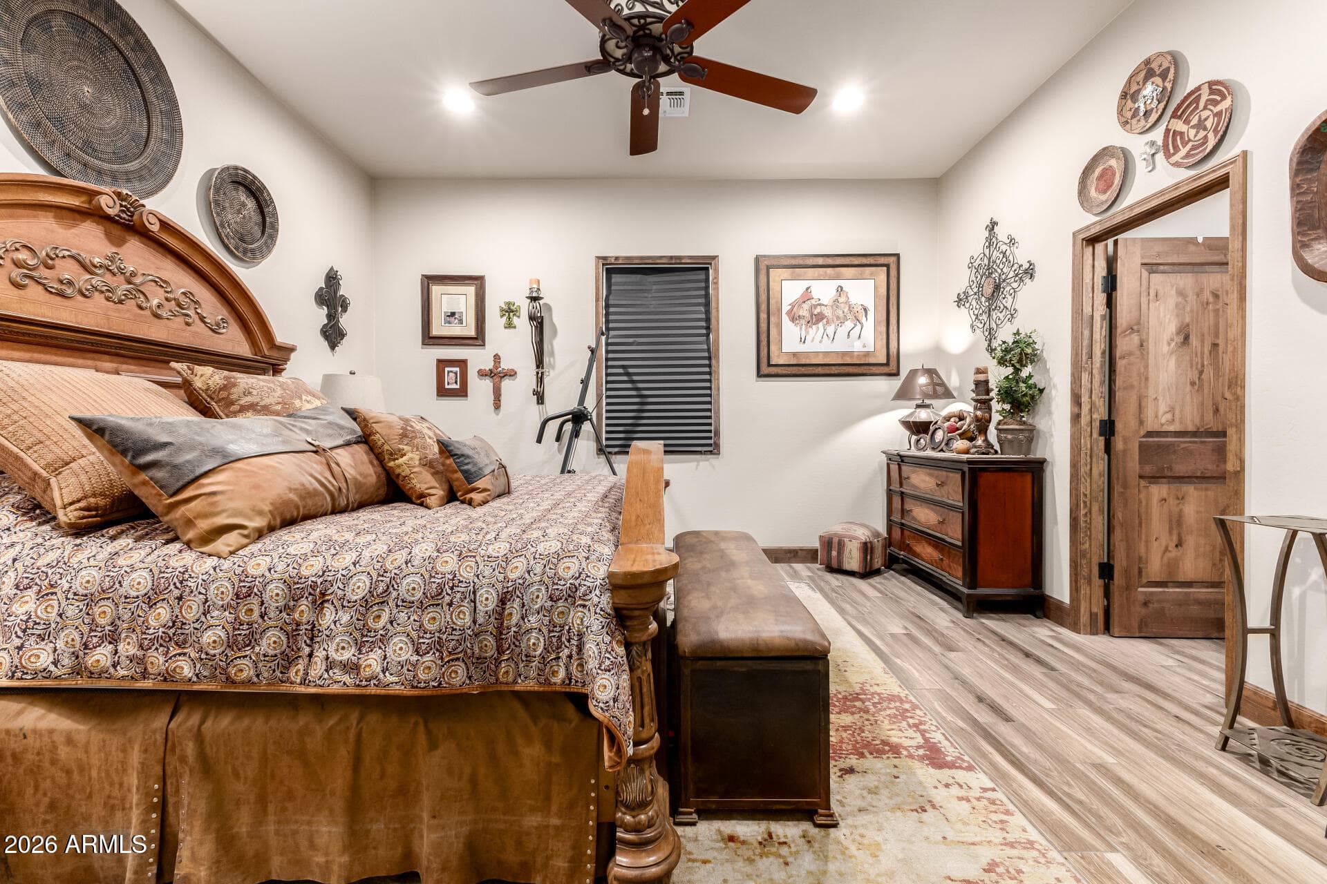 17524 E BROOKS FARM Road, Gilbert, AZ 85298 — photo 16 of 47