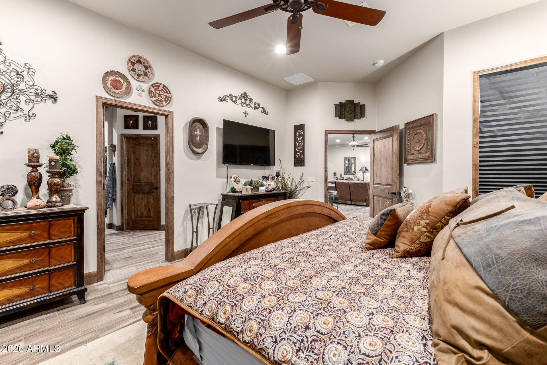 17524 E BROOKS FARM Road, Gilbert, AZ 85298 — photo 17 of 47