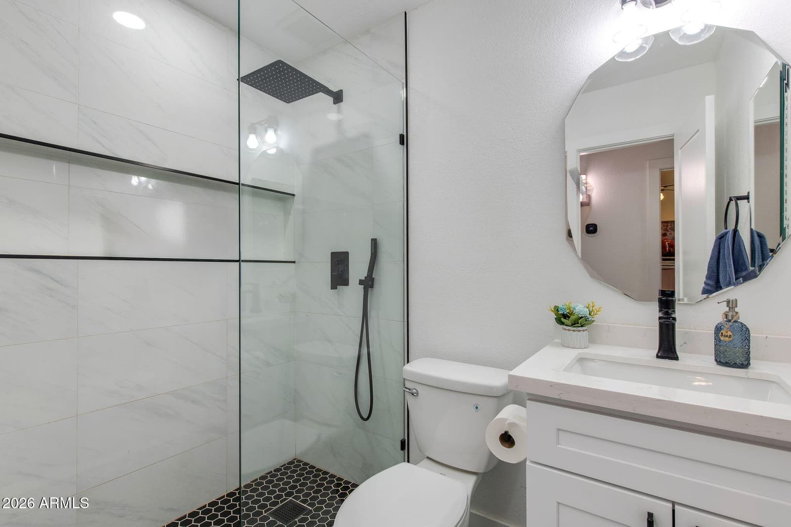 5216 W VOLTAIRE Drive, Glendale, AZ 85304 — photo 14 of 17