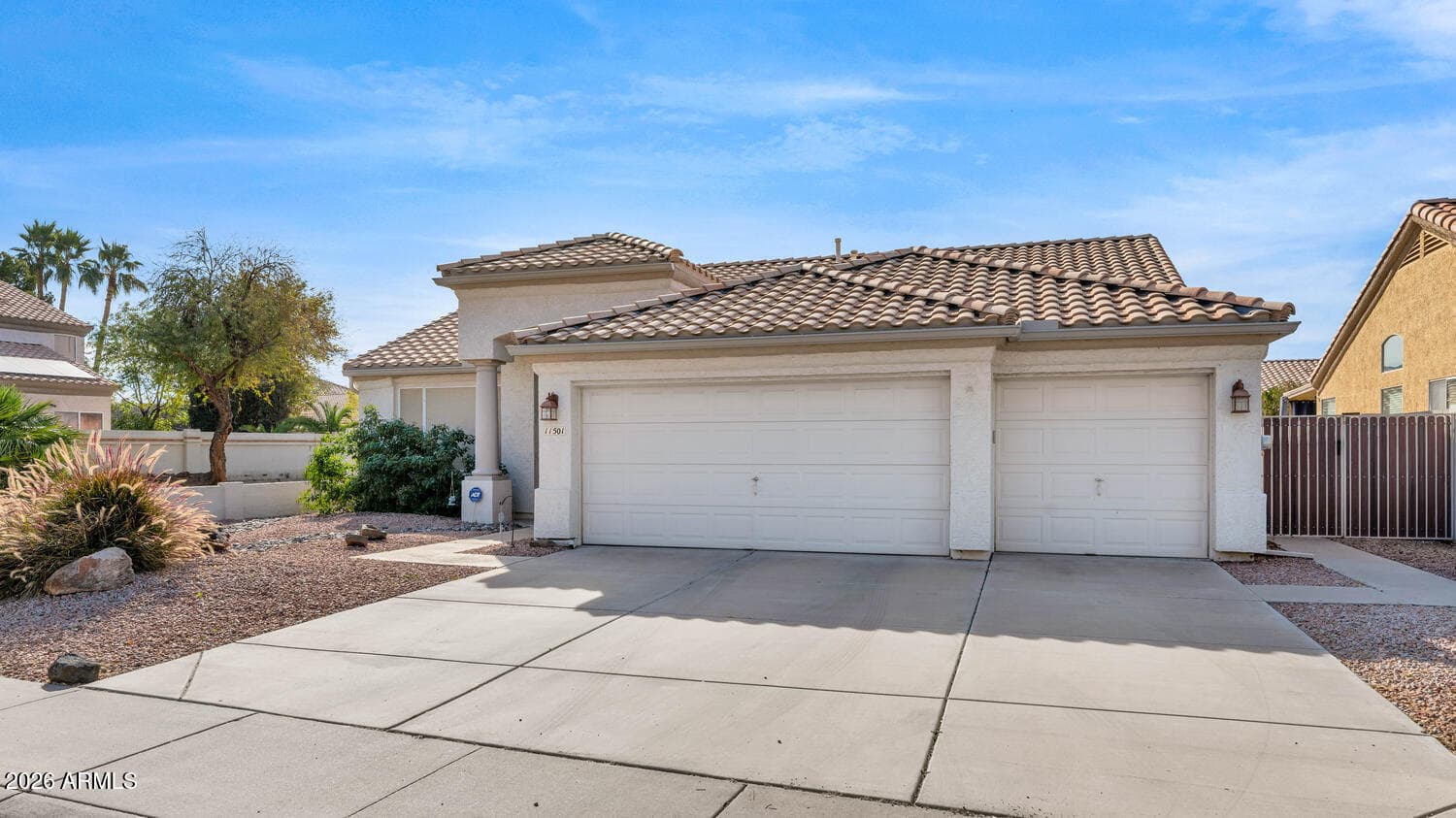 11501 W LAURELWOOD Lane, Avondale, AZ 85392 — photo 2 of 34