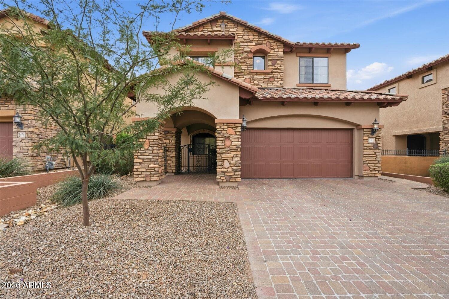 7253 E NATHAN Street, Mesa, AZ 85207 — photo 2 of 33
