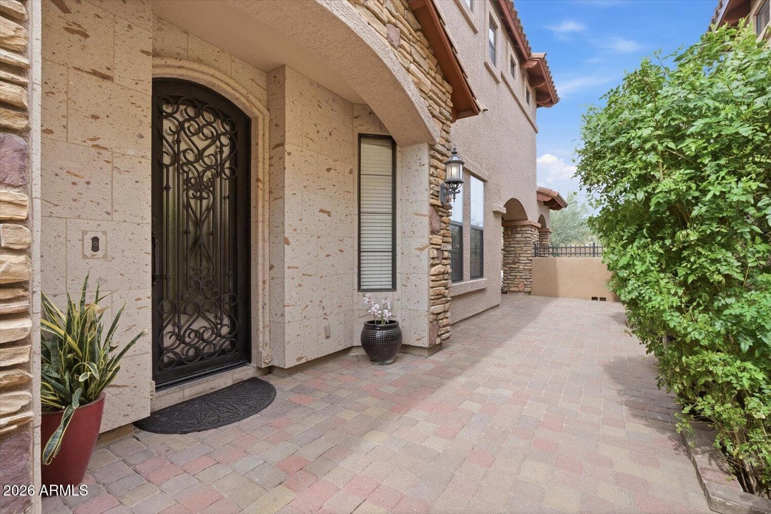 7253 E NATHAN Street, Mesa, AZ 85207 — photo 5 of 33
