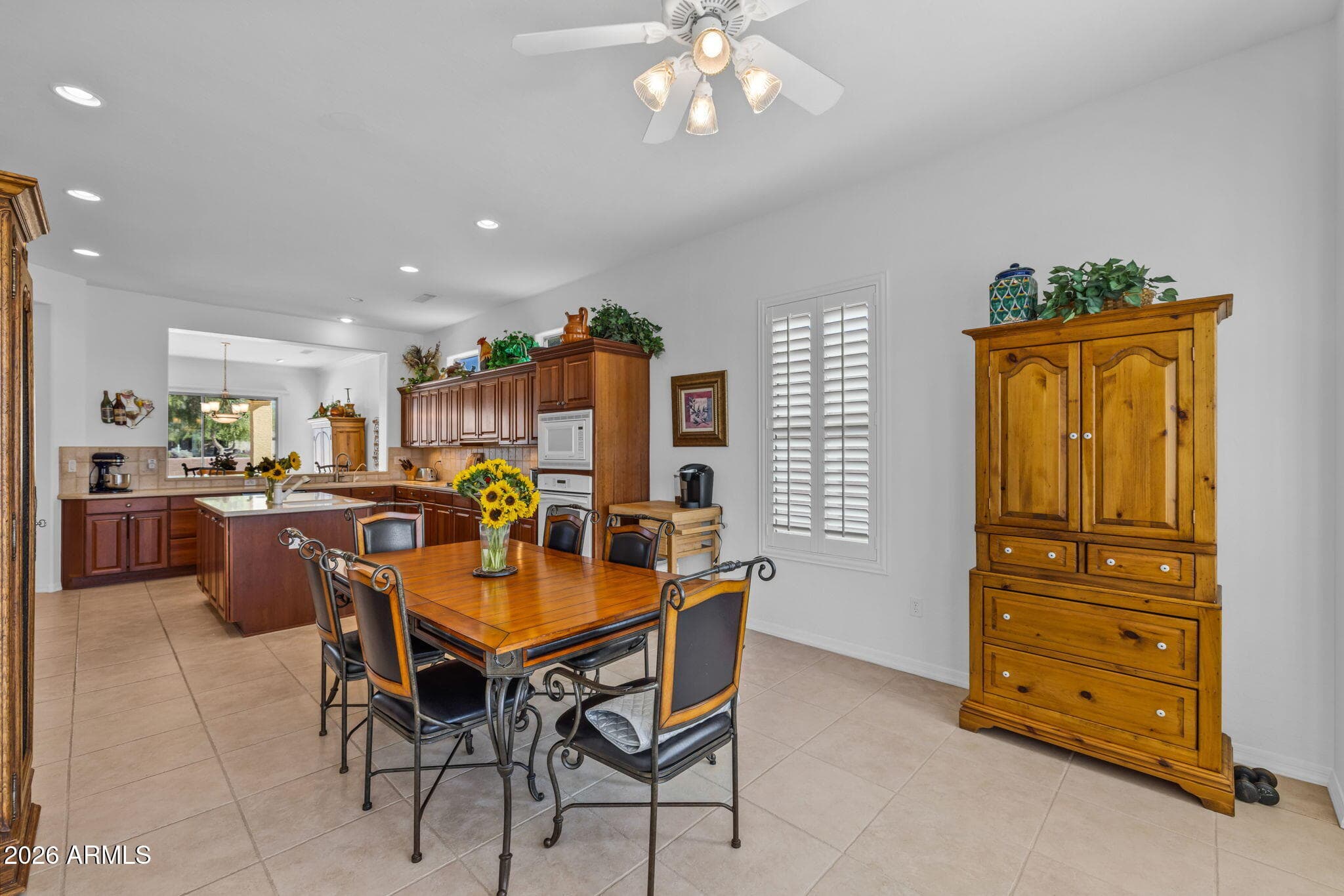19415 N PONDEROSA Court, Surprise, AZ 85387 — photo 18 of 59